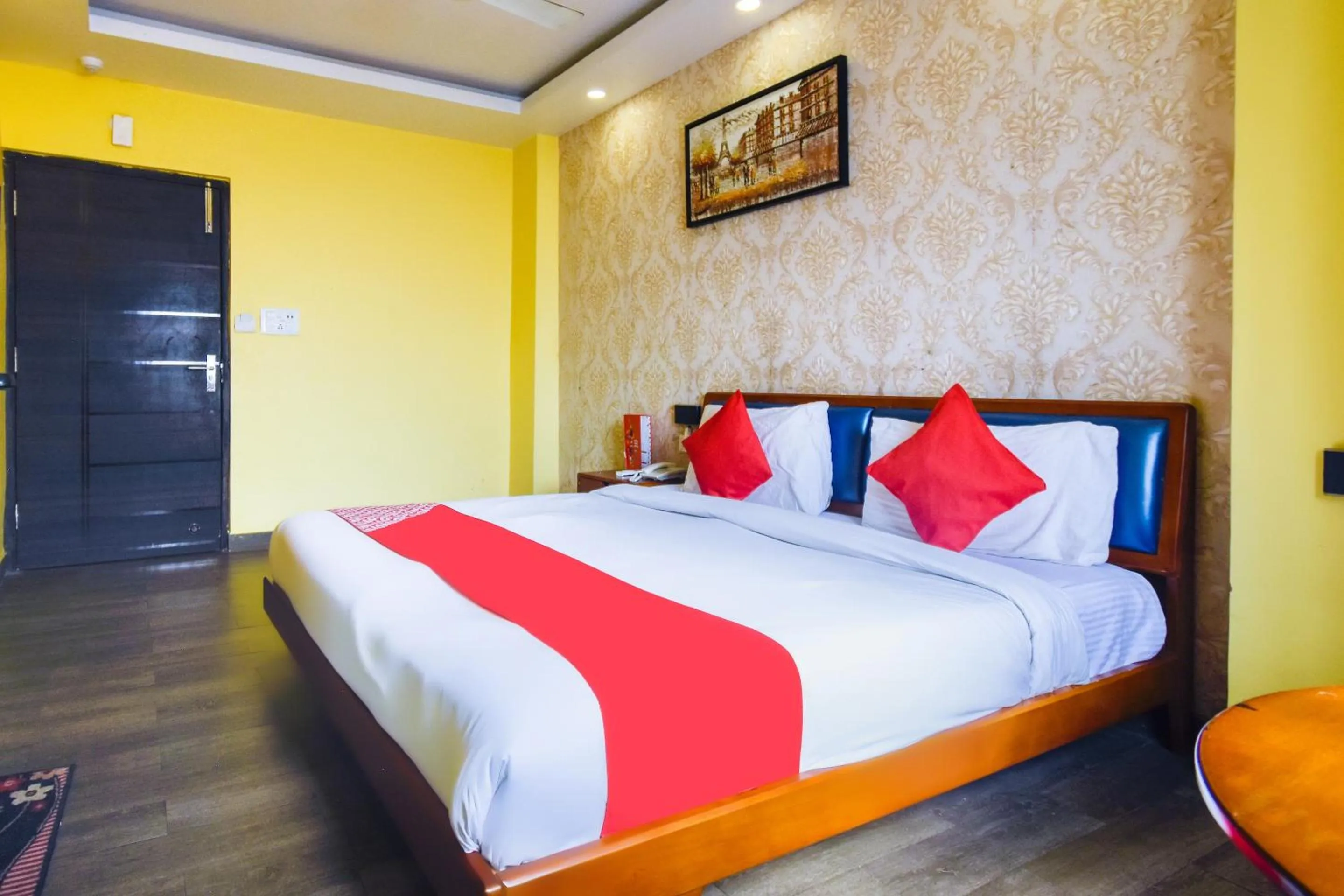 Bedroom, Bed in Kiaan Inn