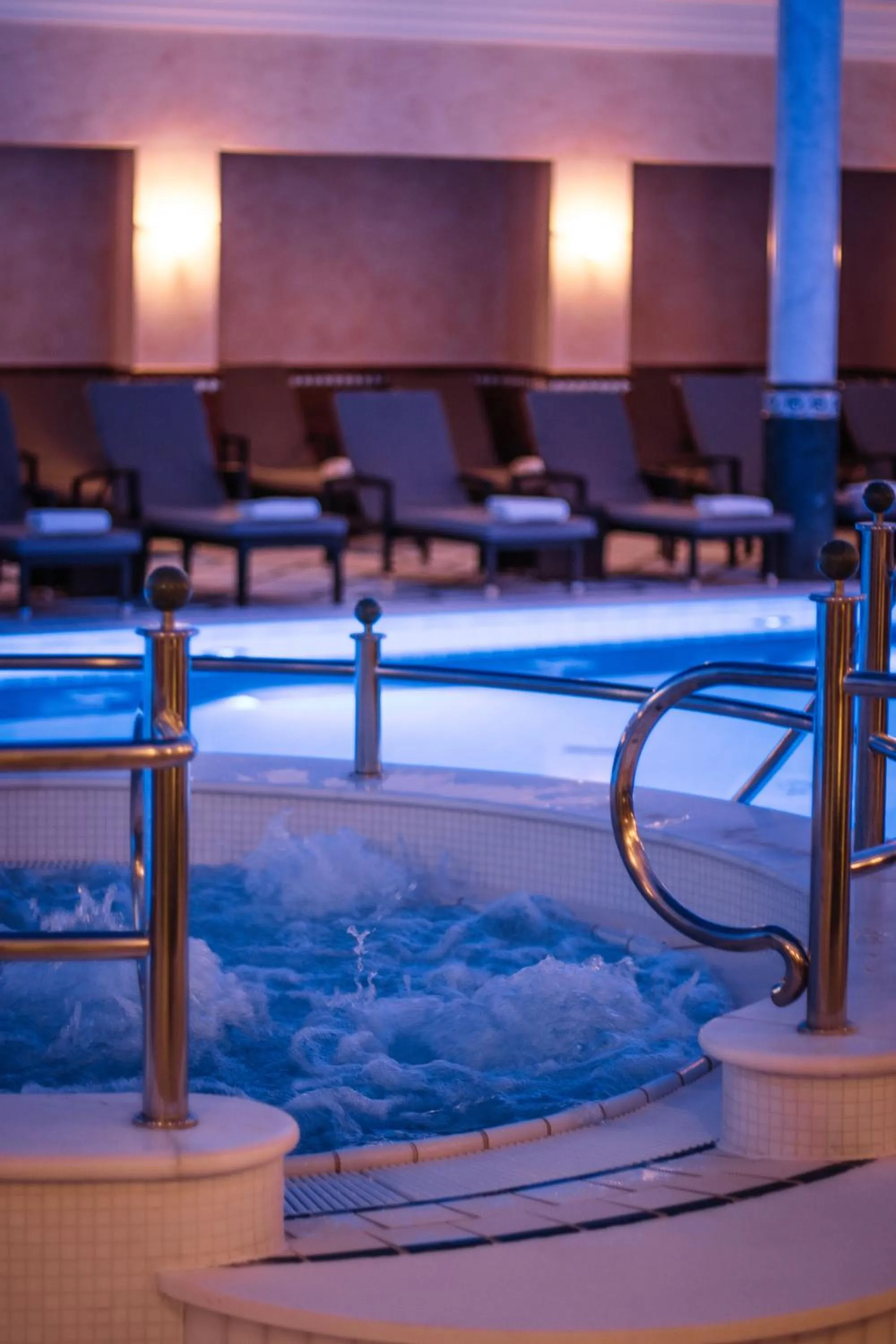 Swimming pool in Althoff Seehotel Überfahrt