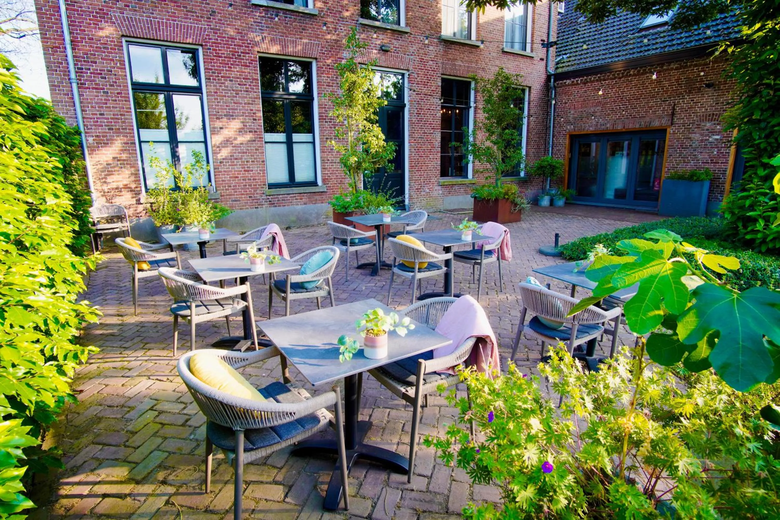 Garden in Boutique hotel Lytel Blue