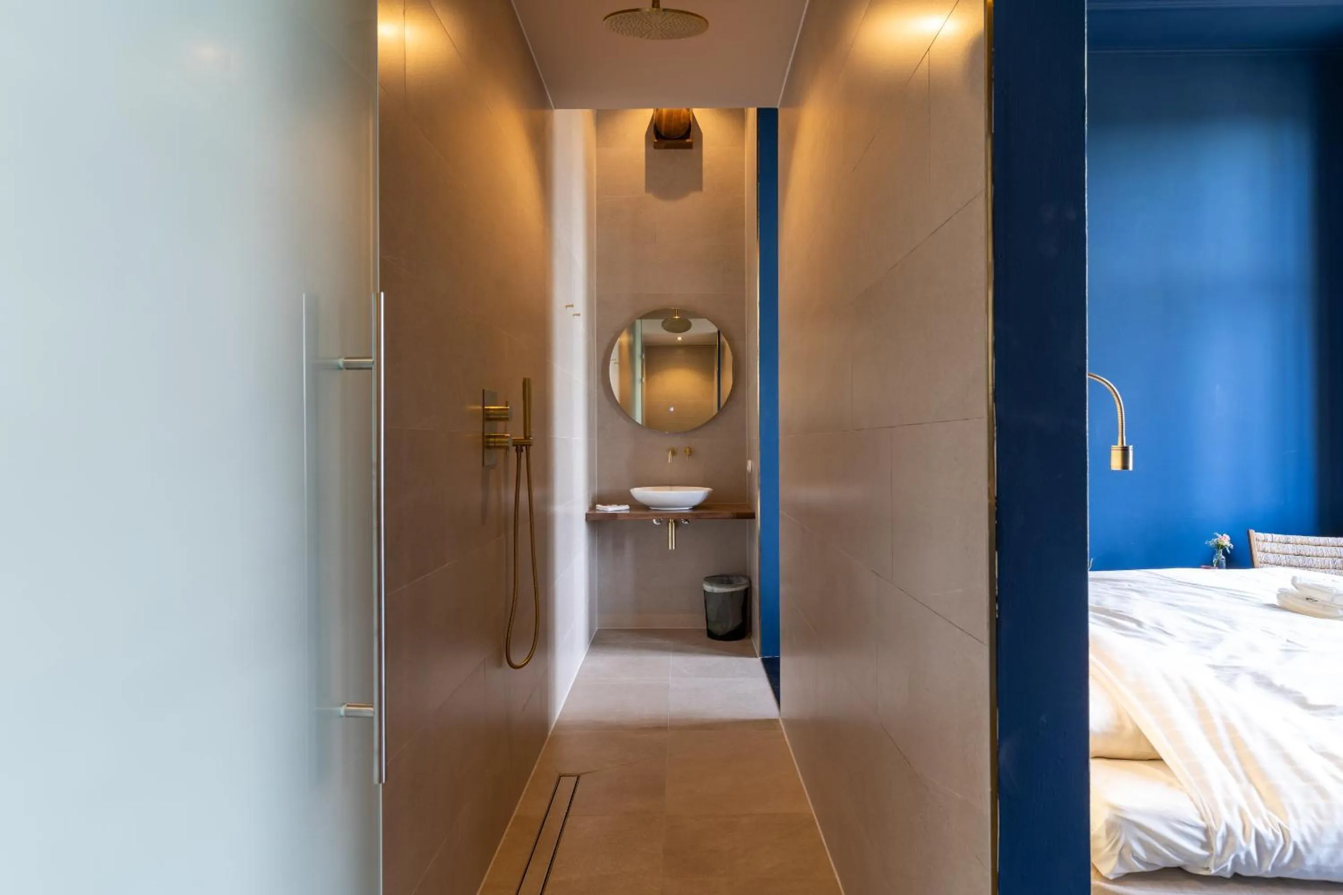 Bathroom, Bed in Boutique hotel Lytel Blue