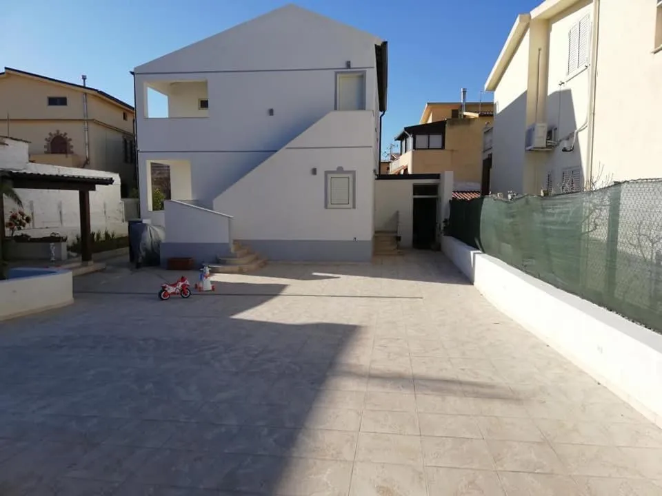 Property building in B&b villa Arena