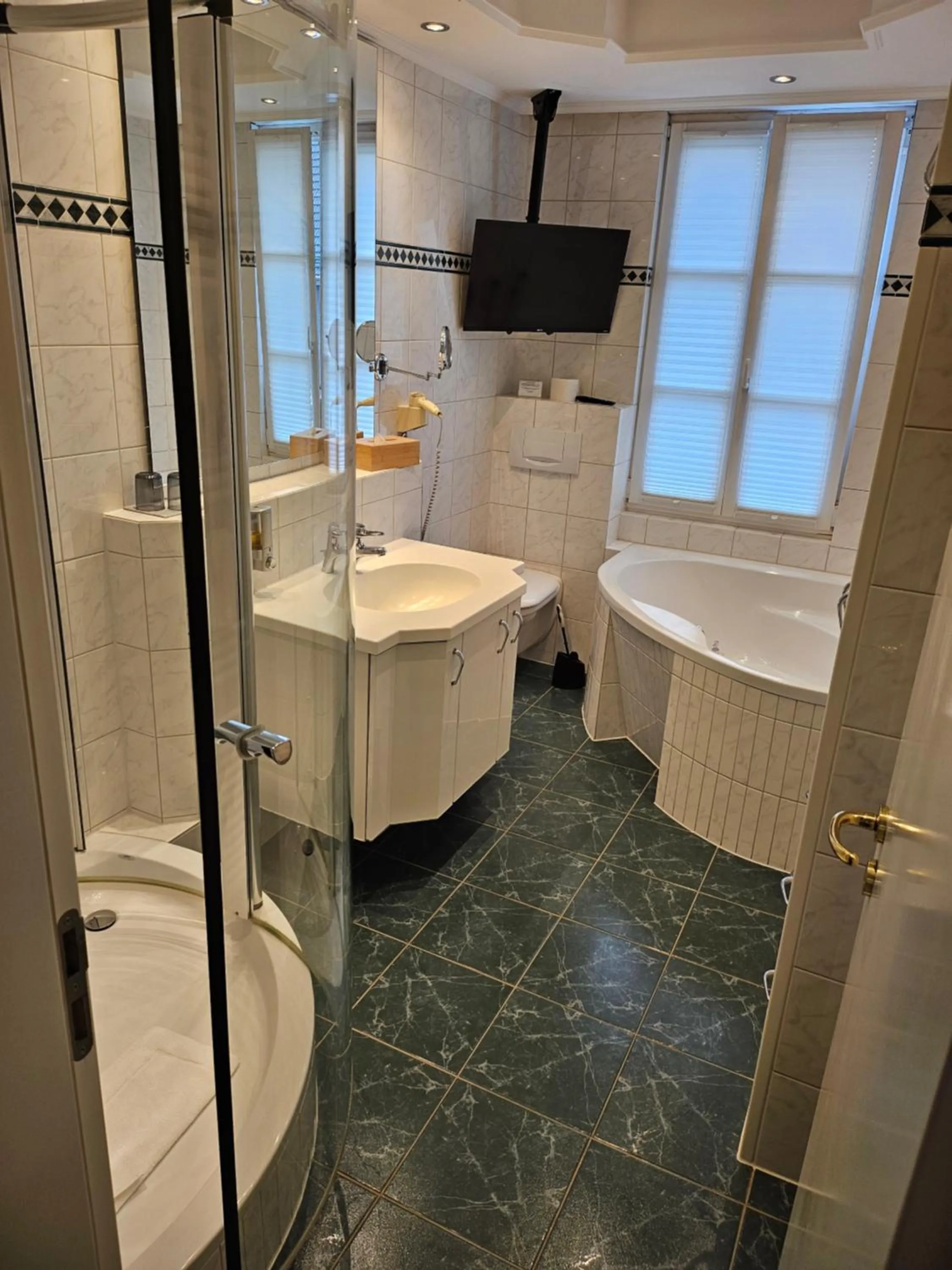 Bathroom in Flair Hotel Nieder