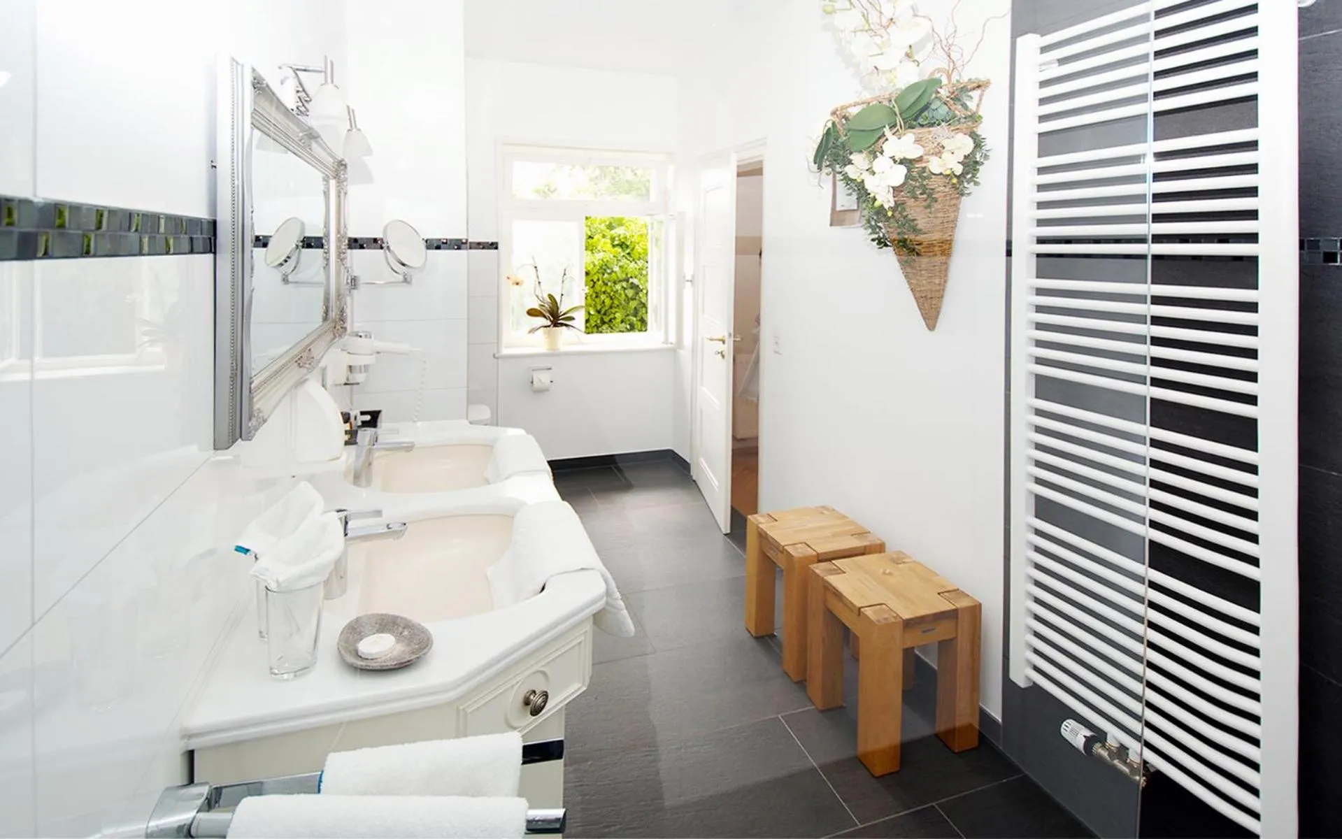 Shower in Boutique Hotel Friesinger