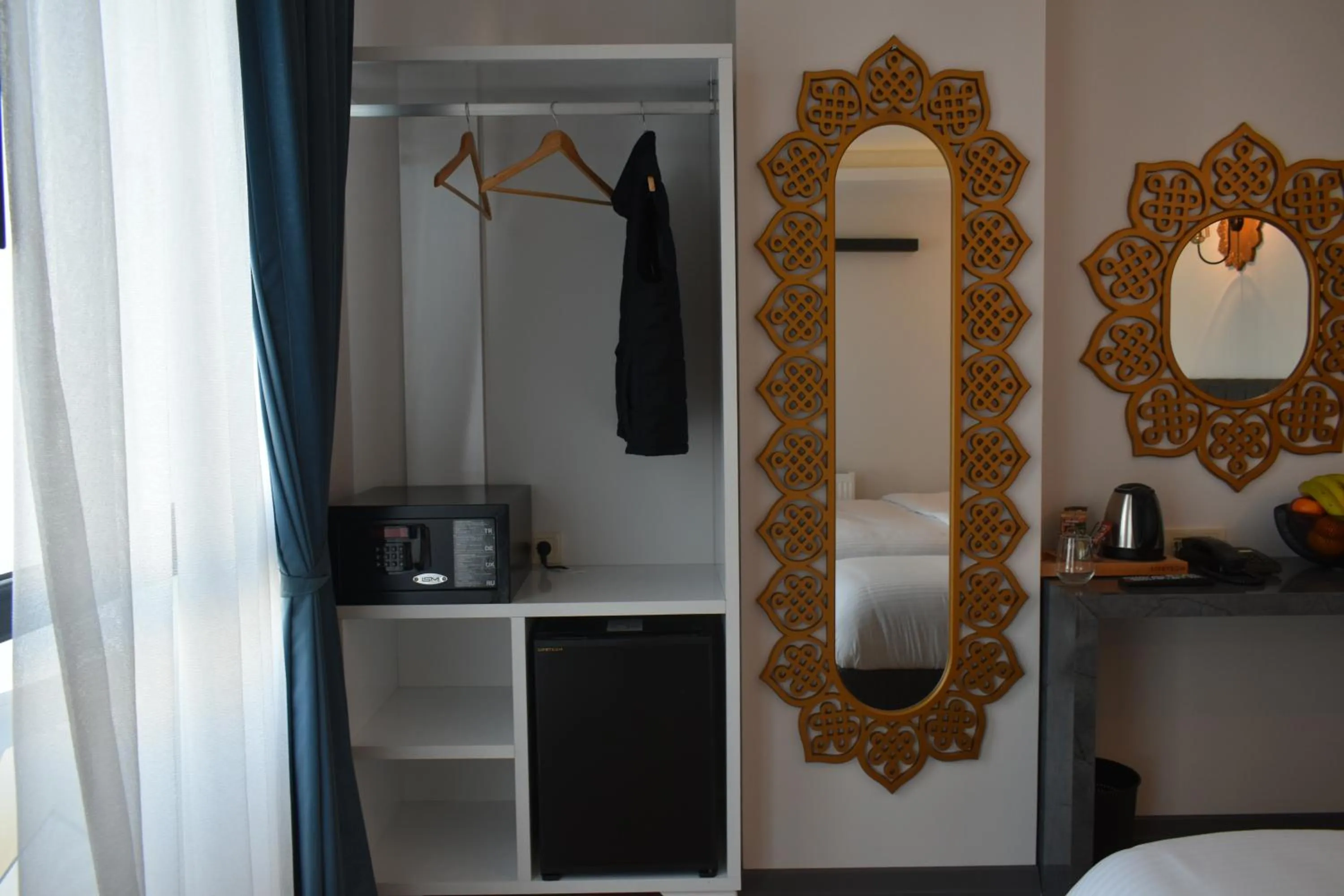 TV and multimedia in Avcılar Garden Hotel