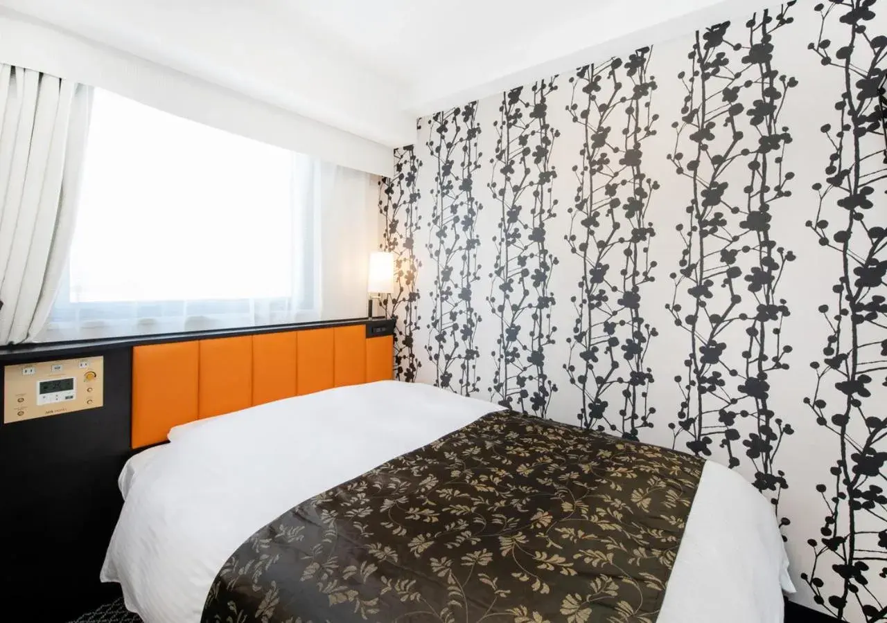 Photo of the whole room, Bed in APA Hotel Fukuoka Tenjin Nishi Photo of the whole room, Bed in APA Hotel Fukuoka Tenjin Nishi
