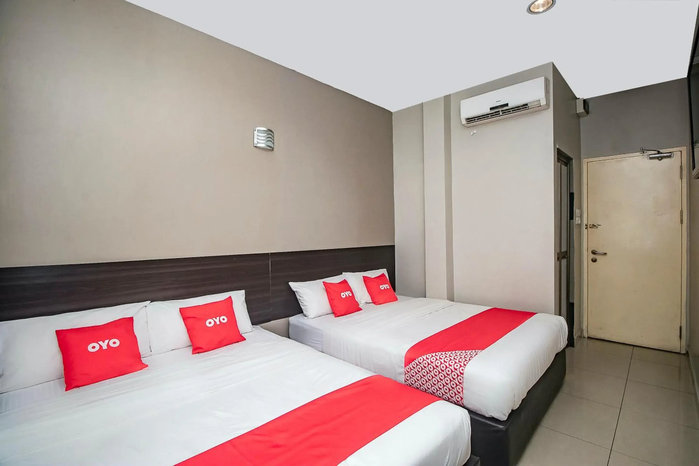 Bedroom, Bed in Hotel O Nice Stay Three Six Five Services Bedroom, Bed in Hotel O Nice Stay Three Six Five Services