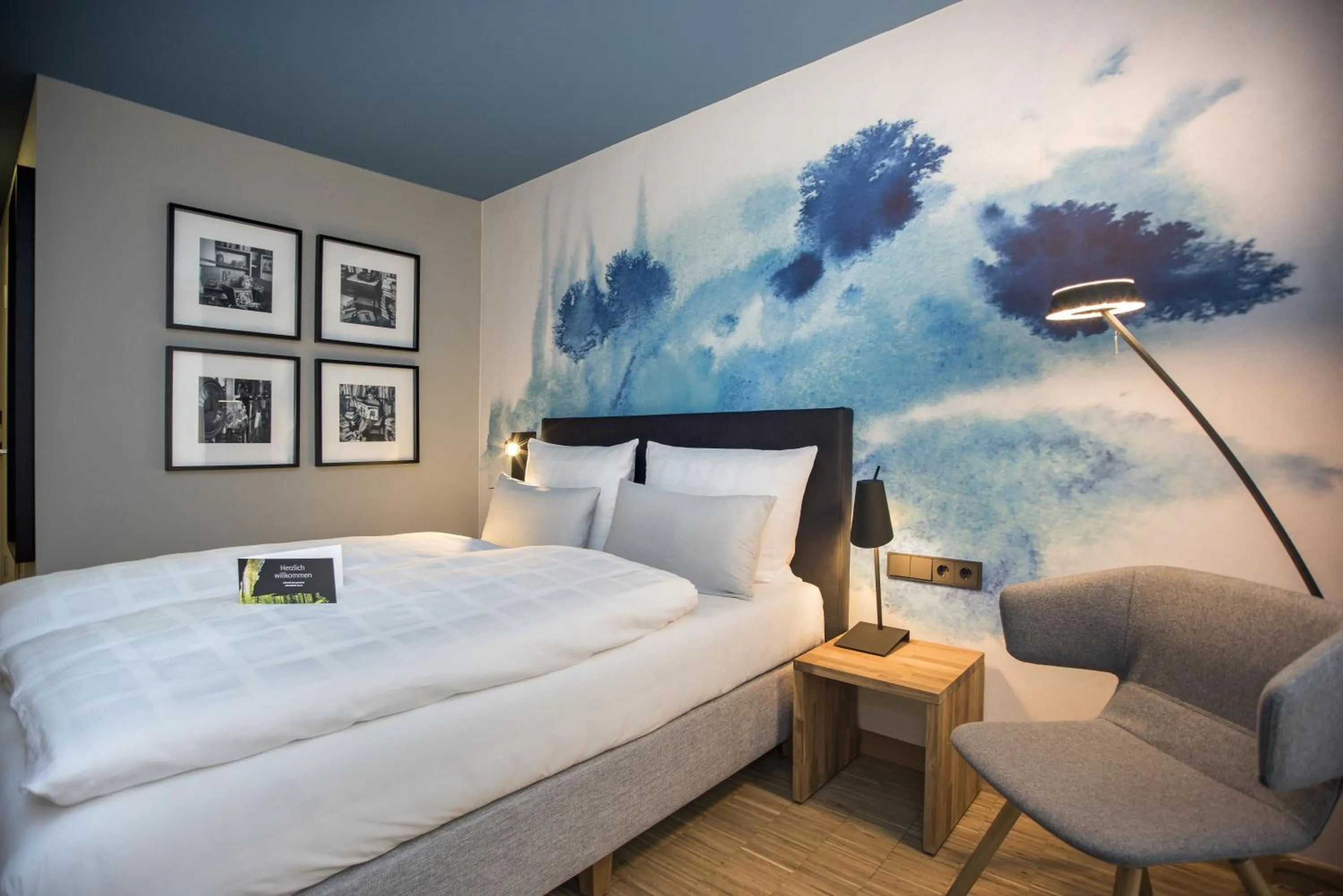 Photo of the whole room, Bed in Arcadeon