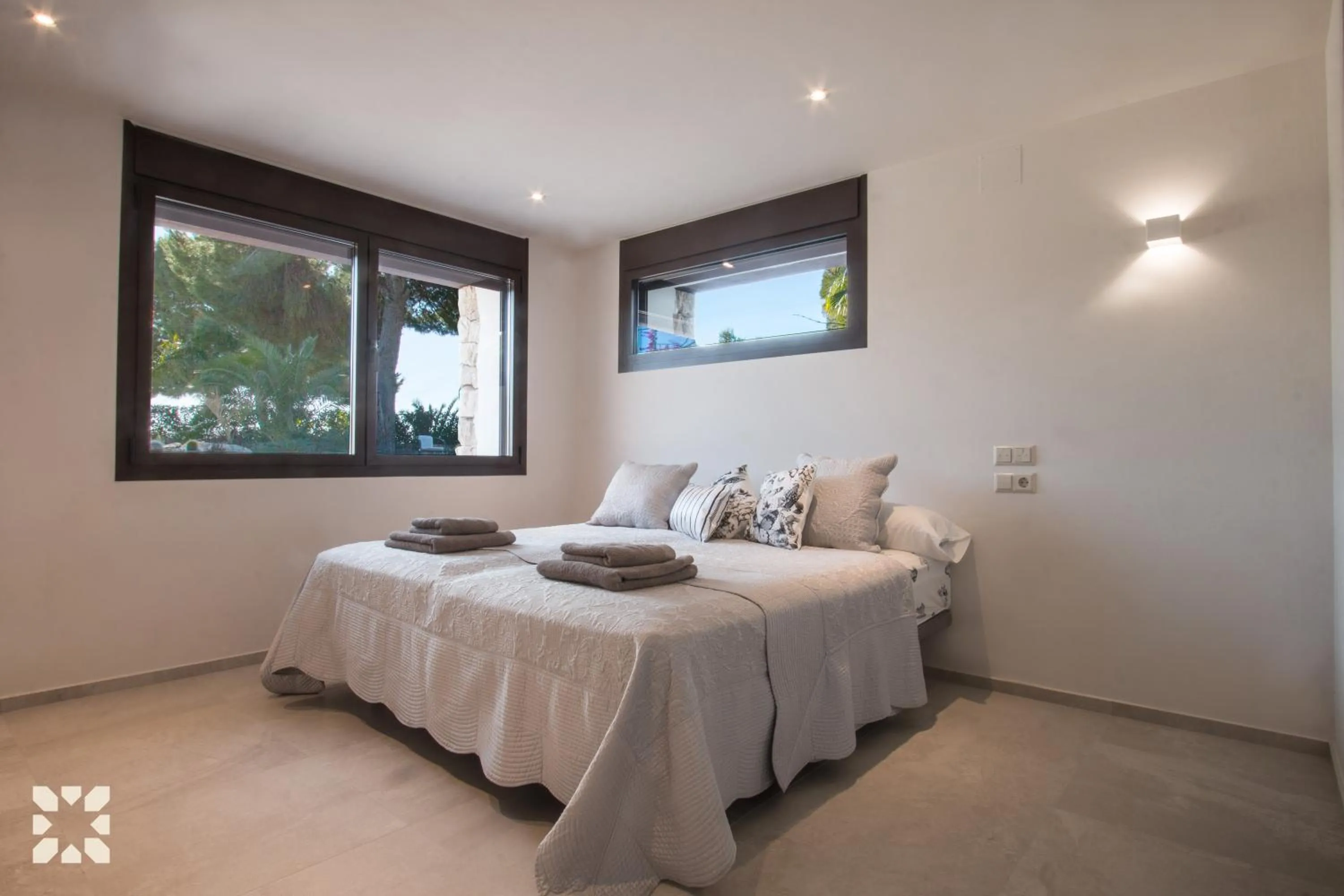 Bed in Villa Los Roques by Abahana Villas