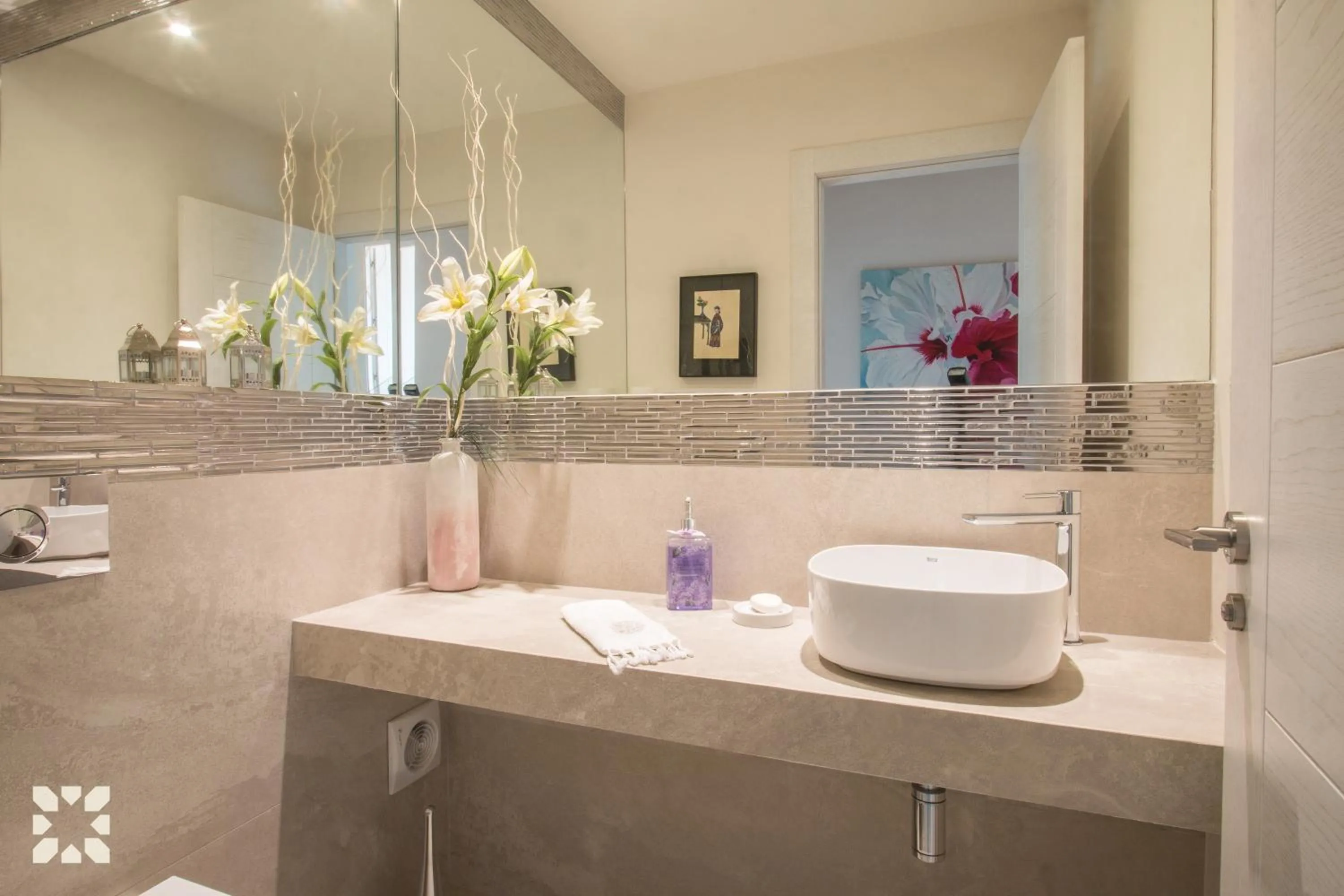 Shower in Villa Los Roques by Abahana Villas