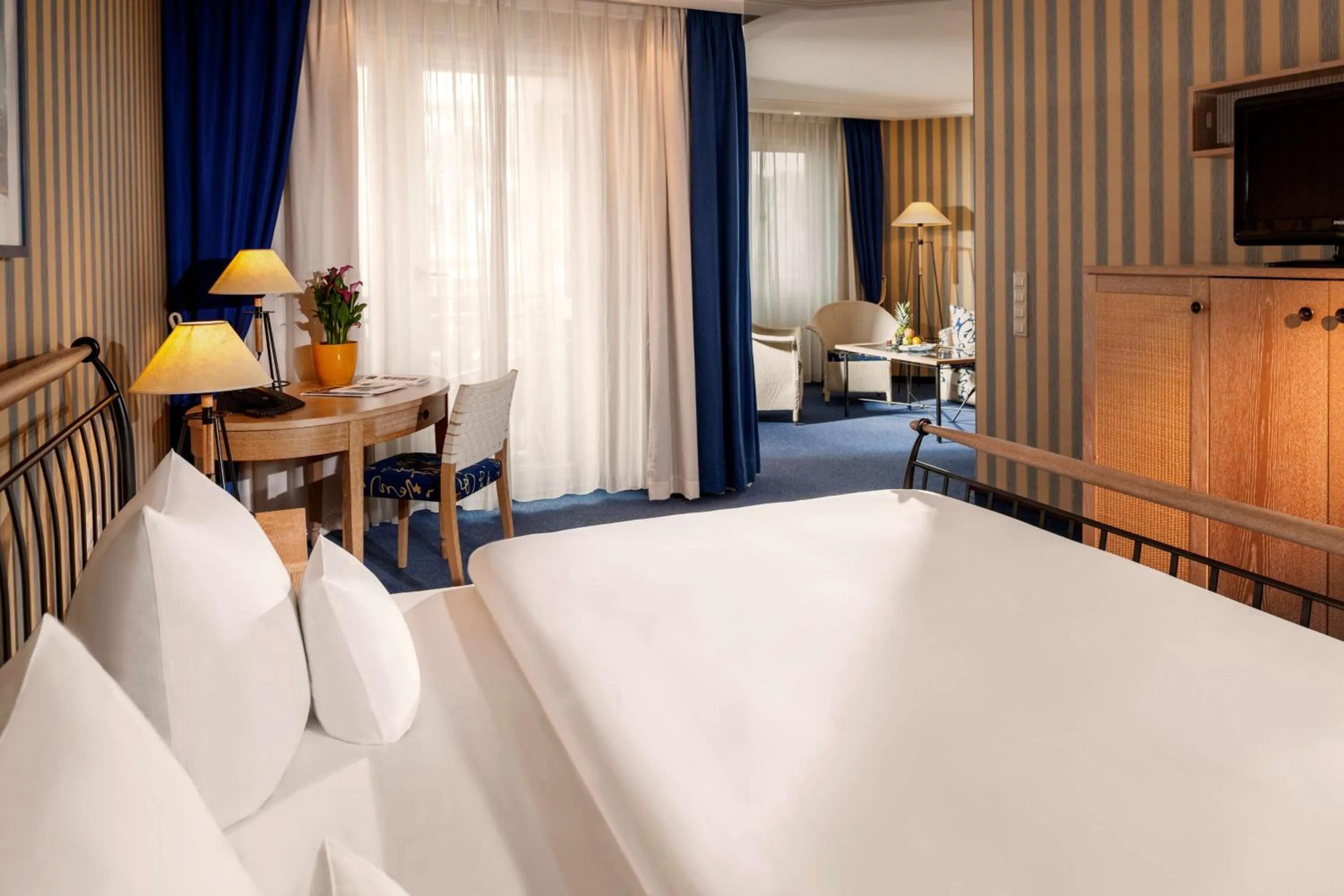 Photo of the whole room, Bed in Dorint Strandhotel Binz/Rügen
