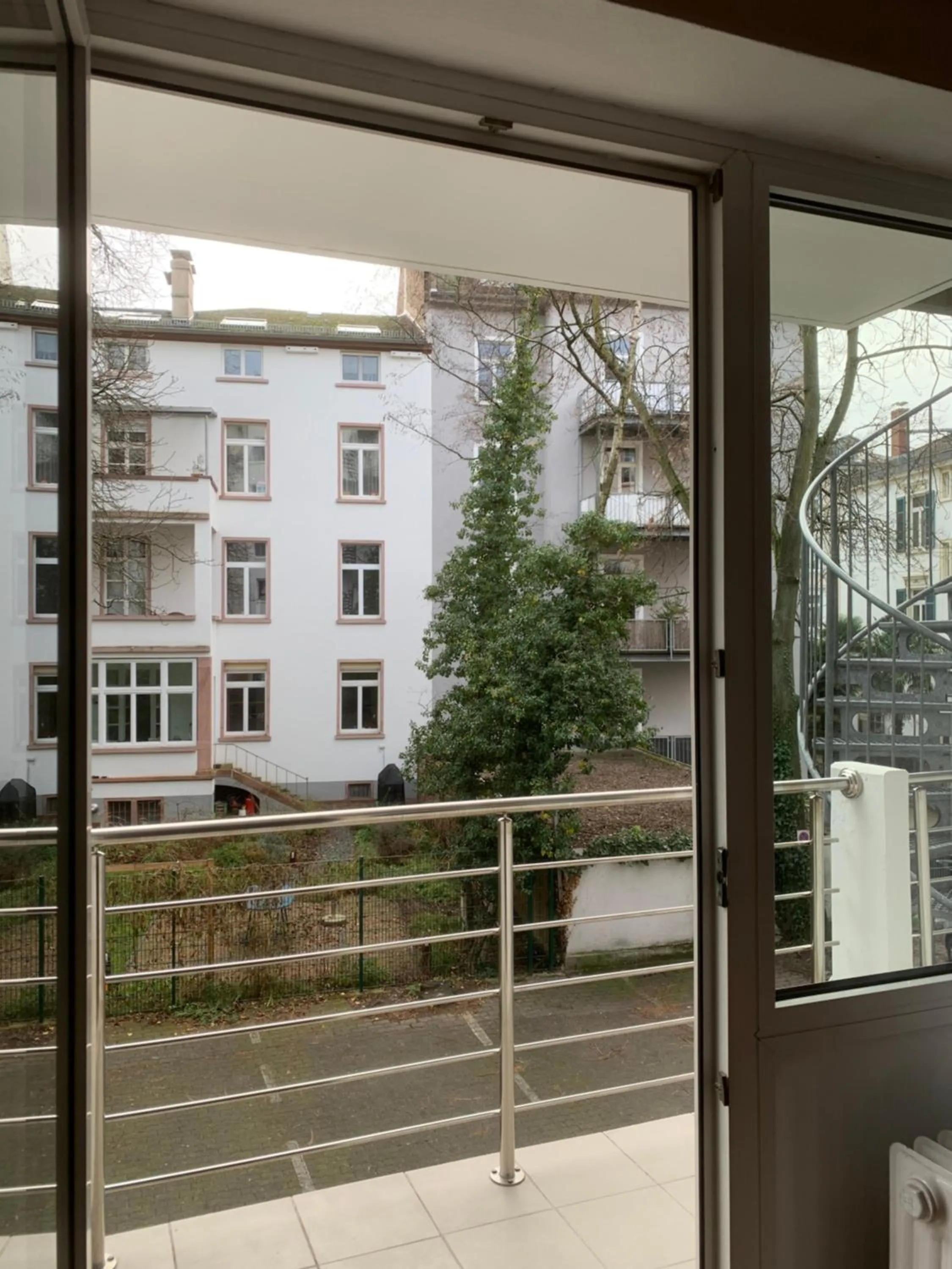 Balcony/Terrace in Hotel Mondial Comfort - Frankfurt City Centre