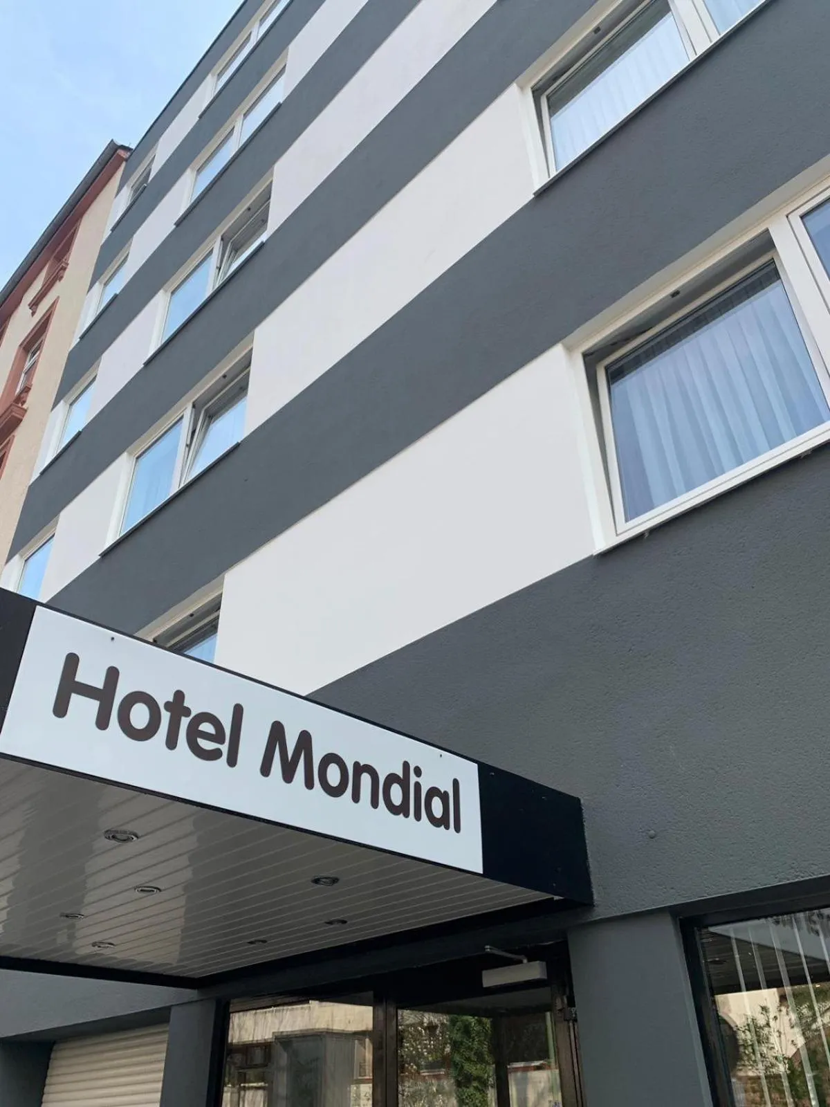Property building in Hotel Mondial Comfort - Frankfurt City Centre