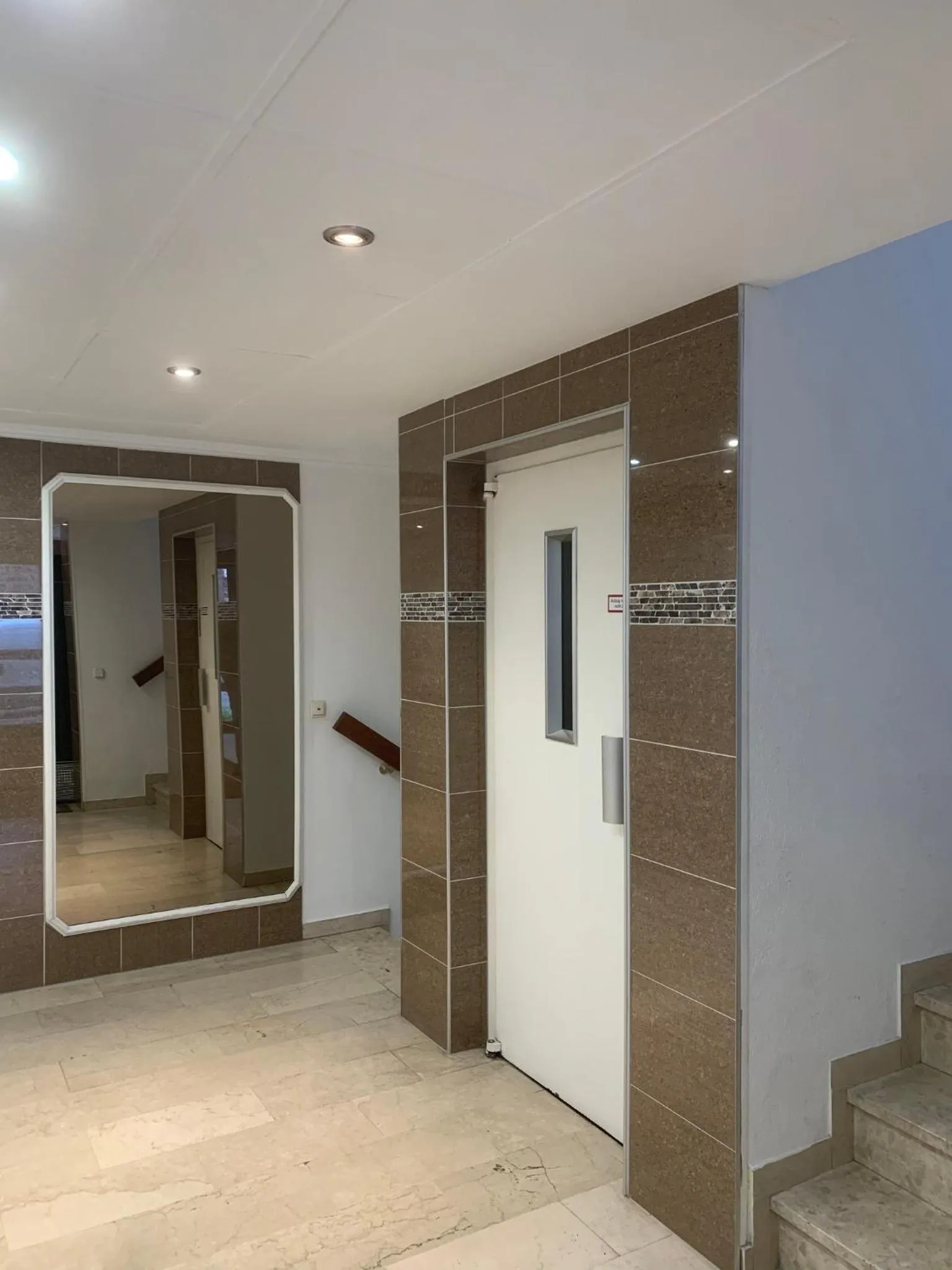 Lobby or reception in Hotel Mondial Comfort - Frankfurt City Centre