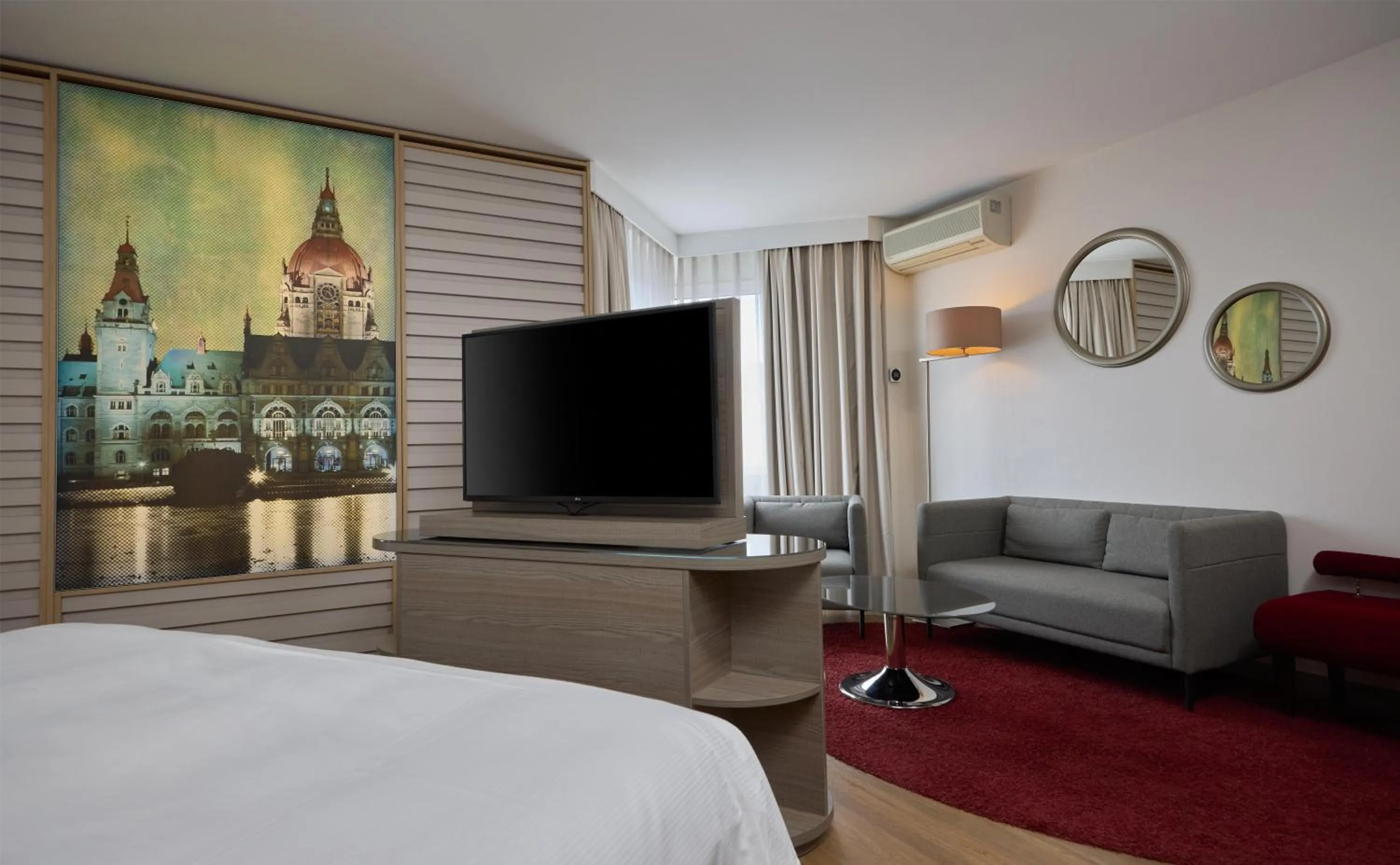 Bed in DoubleTree by Hilton Hannover Schweizerhof