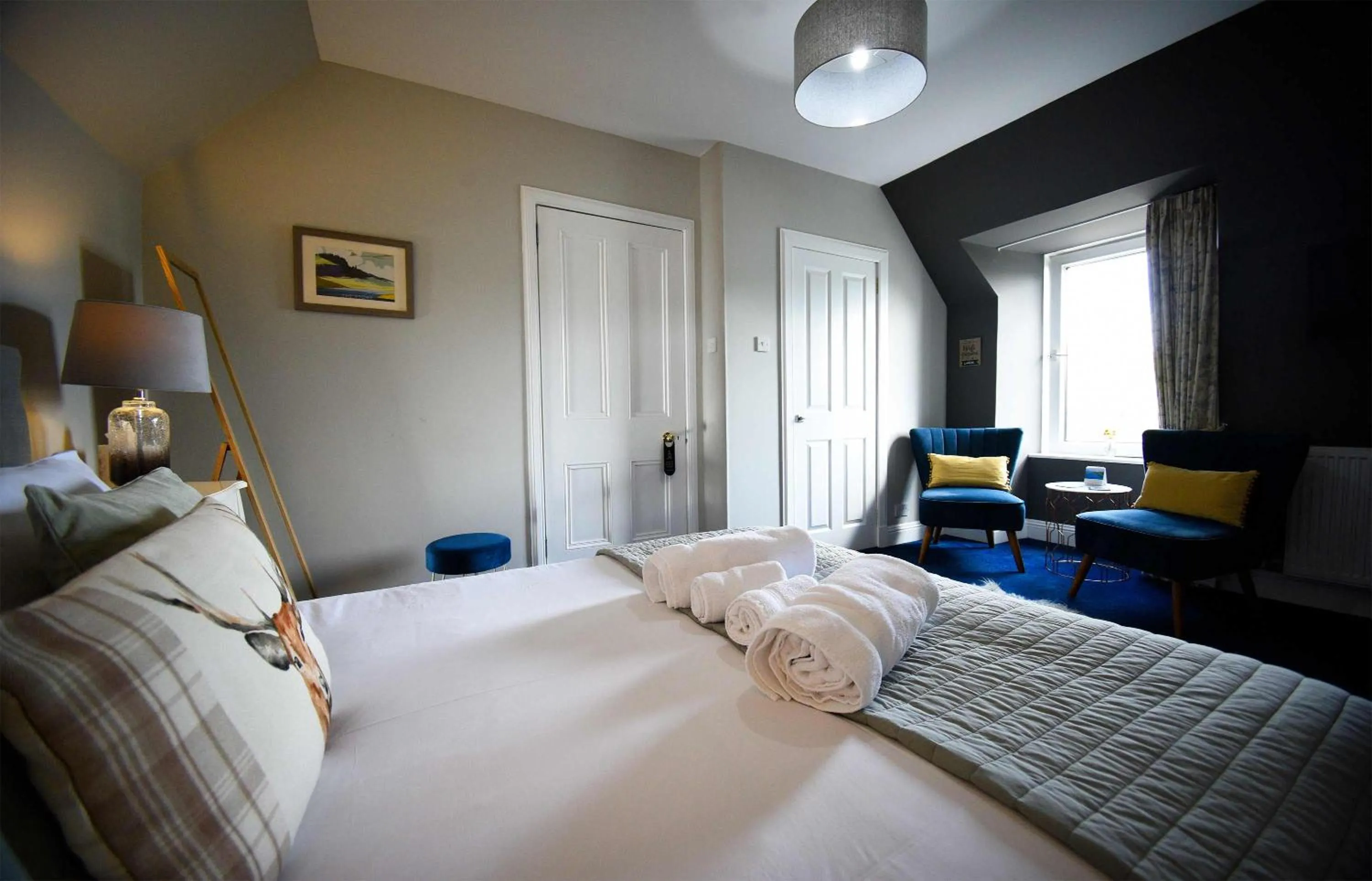 Photo of the whole room, Bed in Rockview