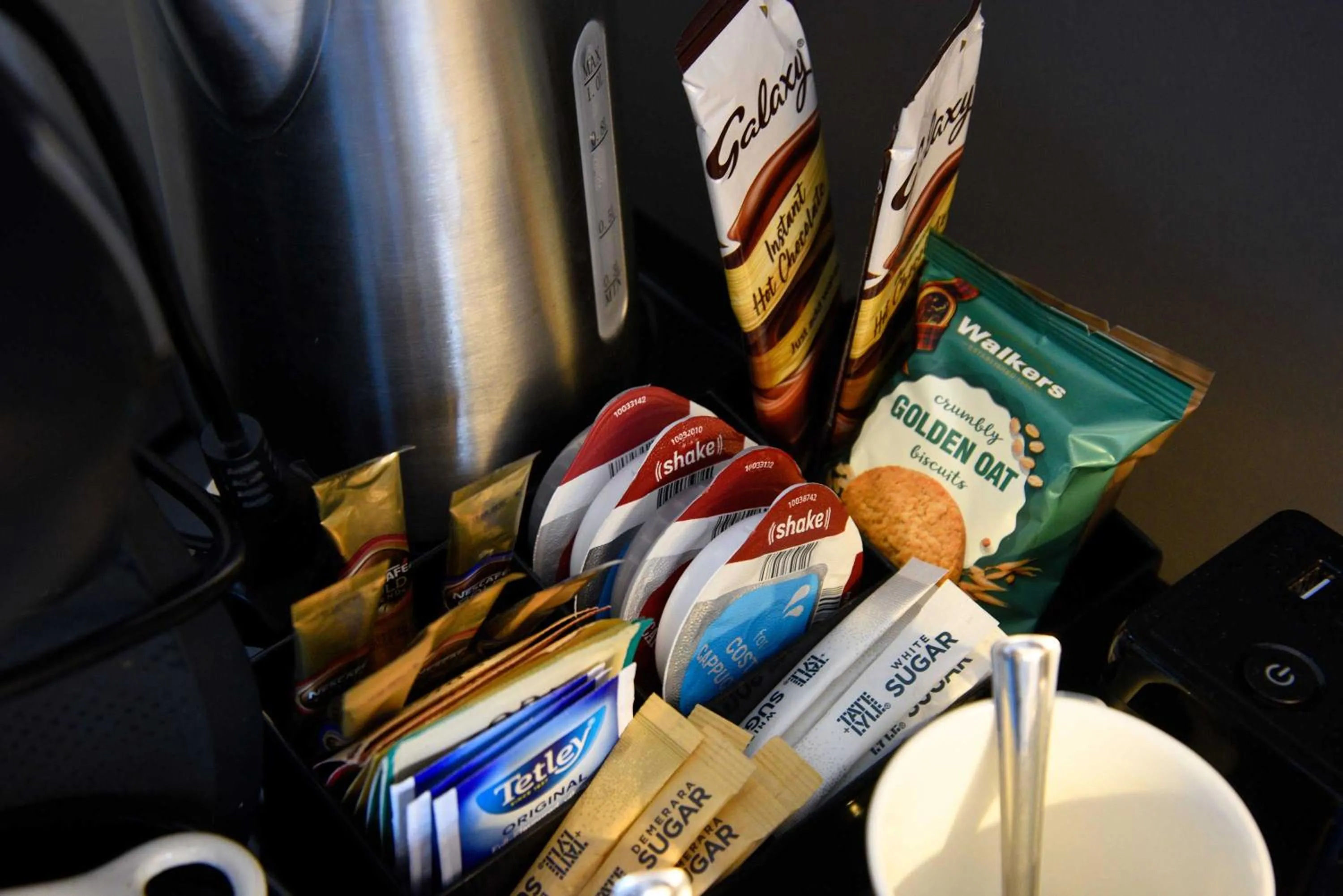 Coffee/tea facilities in Rockview