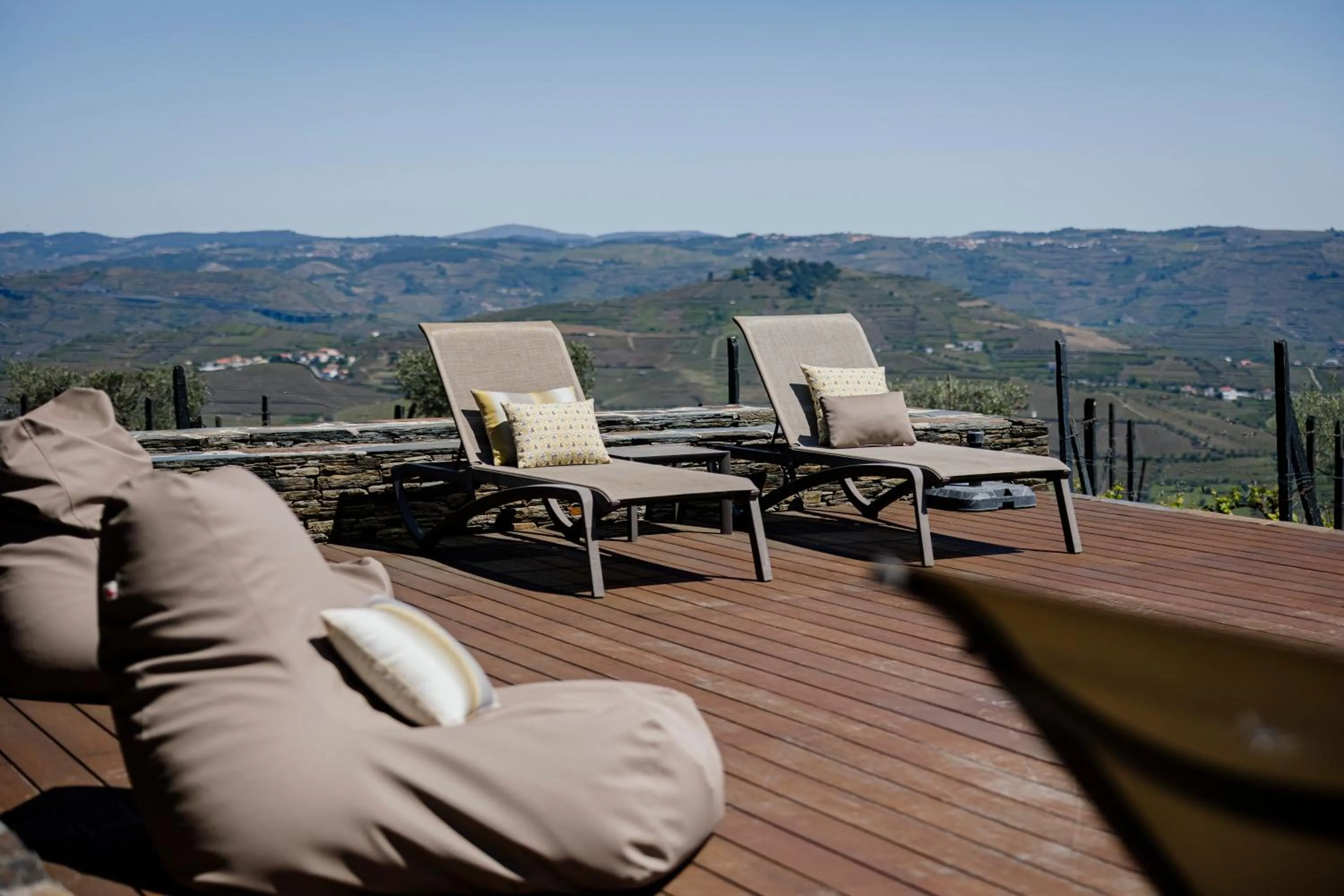Day in Quinta de Santa Cruz - Douro Land