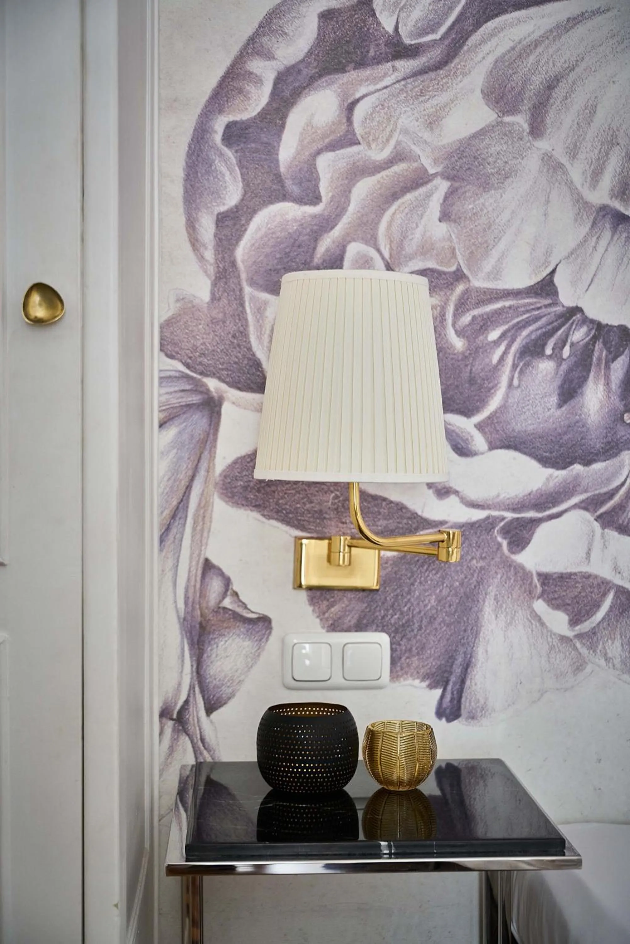 Decorative detail in Hotel Monopol - Central Station