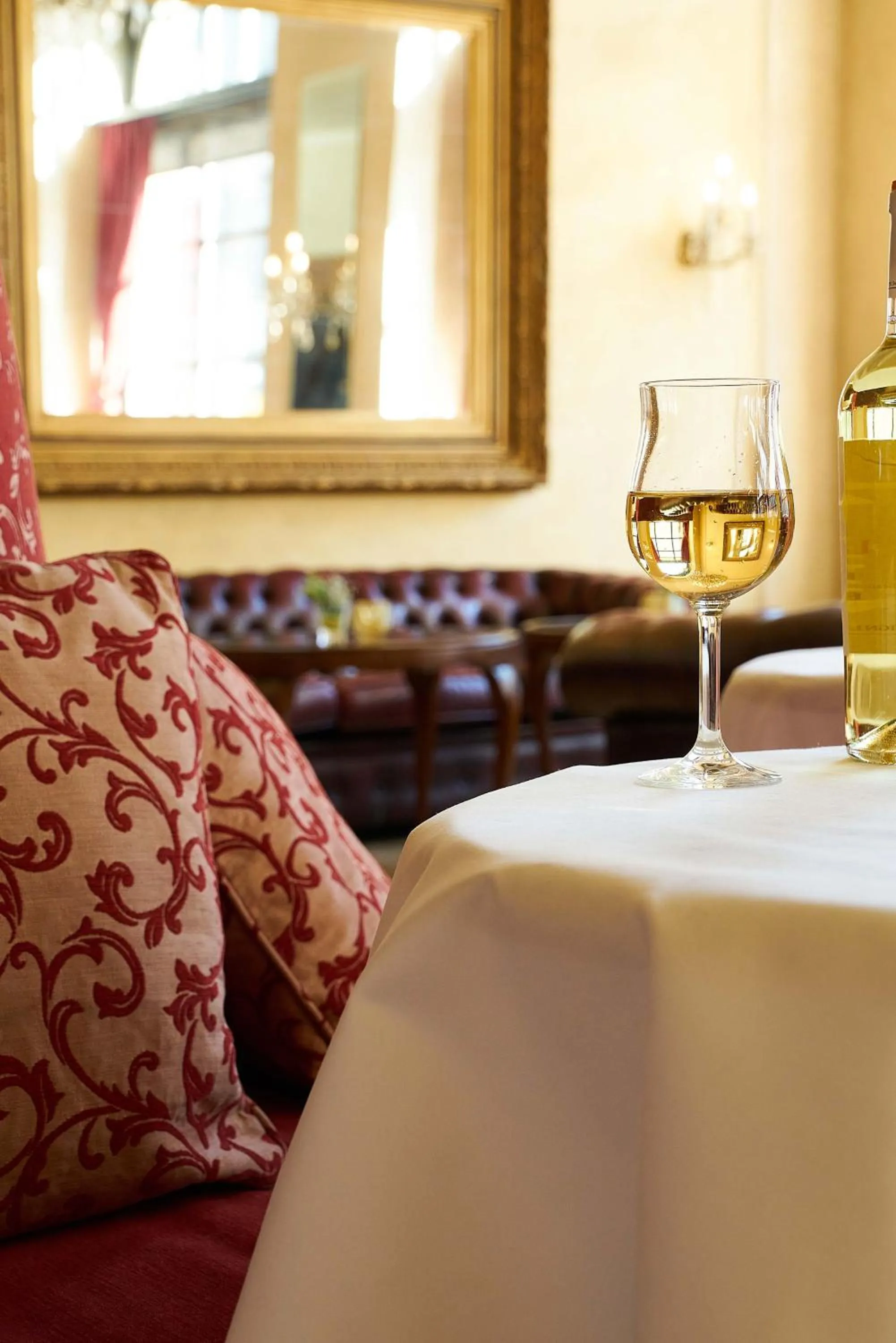 Living room in Hotel Monopol - Central Station