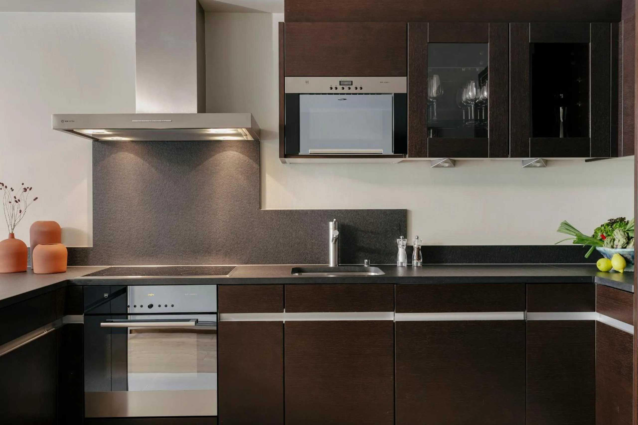 Kitchen or kitchenette in SCHLOSS Zermatt - CBD & Adaptogenic Spa and Sport Hotel