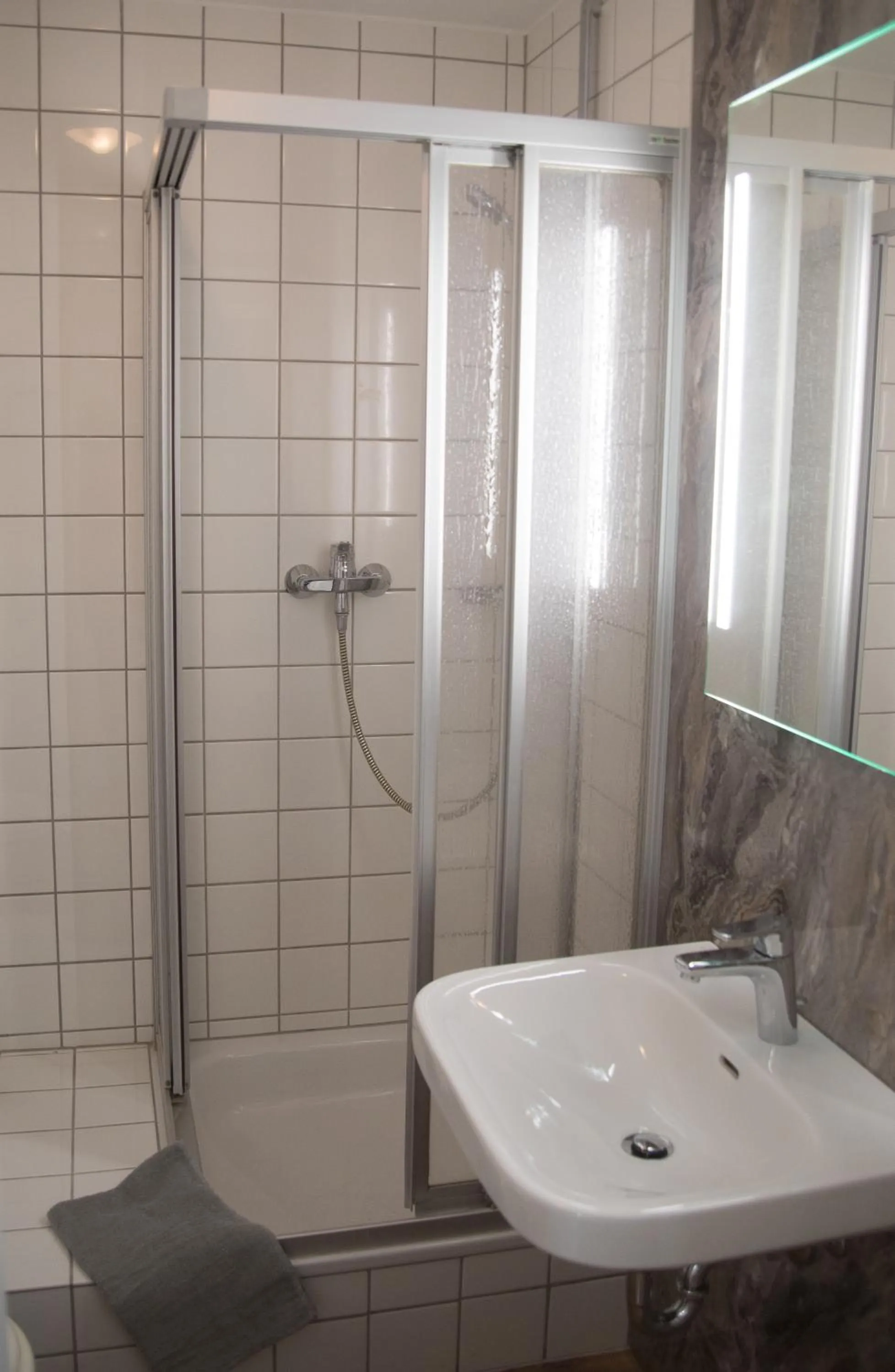 Bathroom in Landgasthof-Hotel Zur Linde