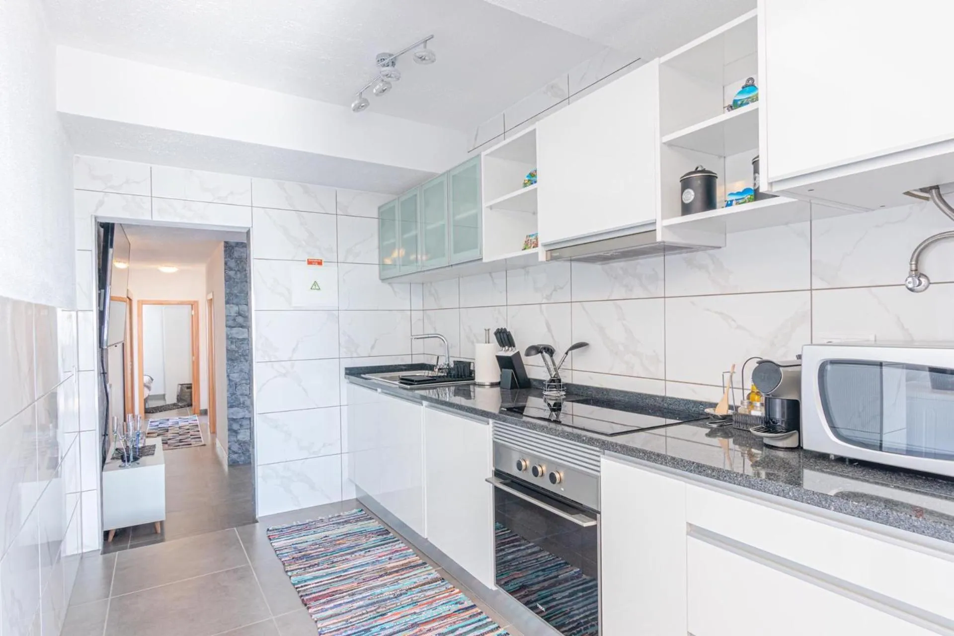 Kitchen or kitchenette in Flowers Island house 2