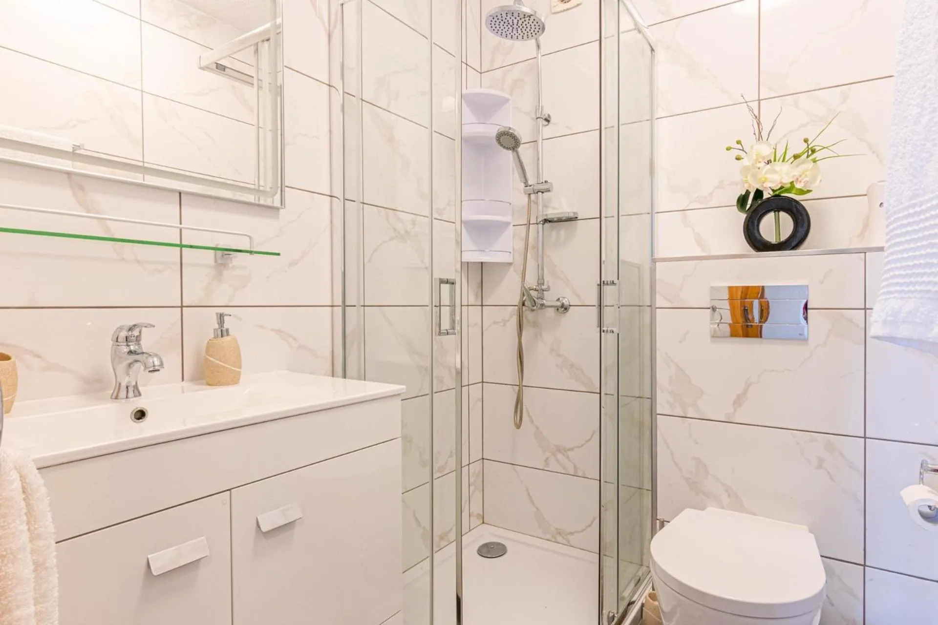 Bathroom in Flowers Island house 2