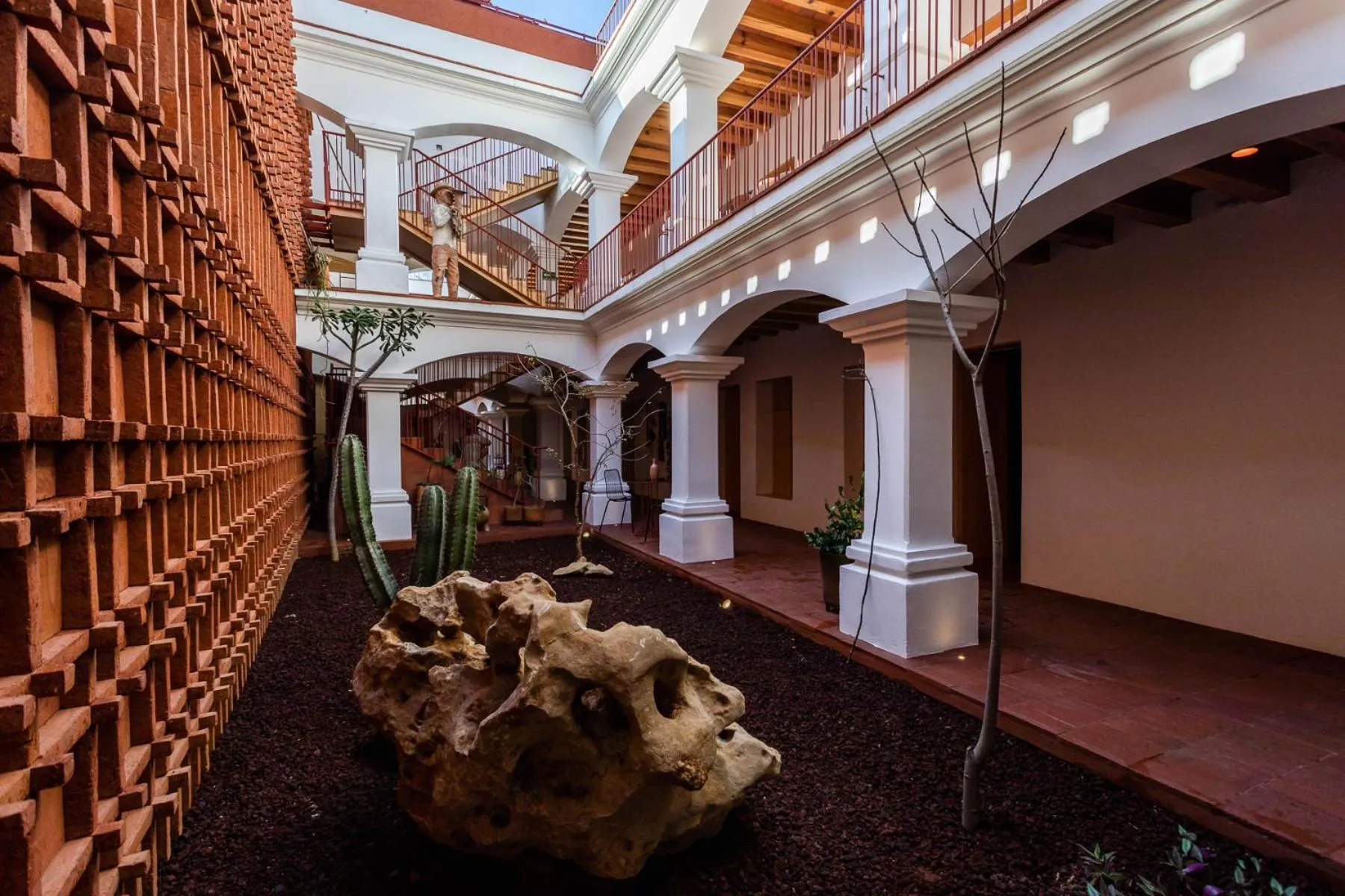 Patio in Hotel Ayook