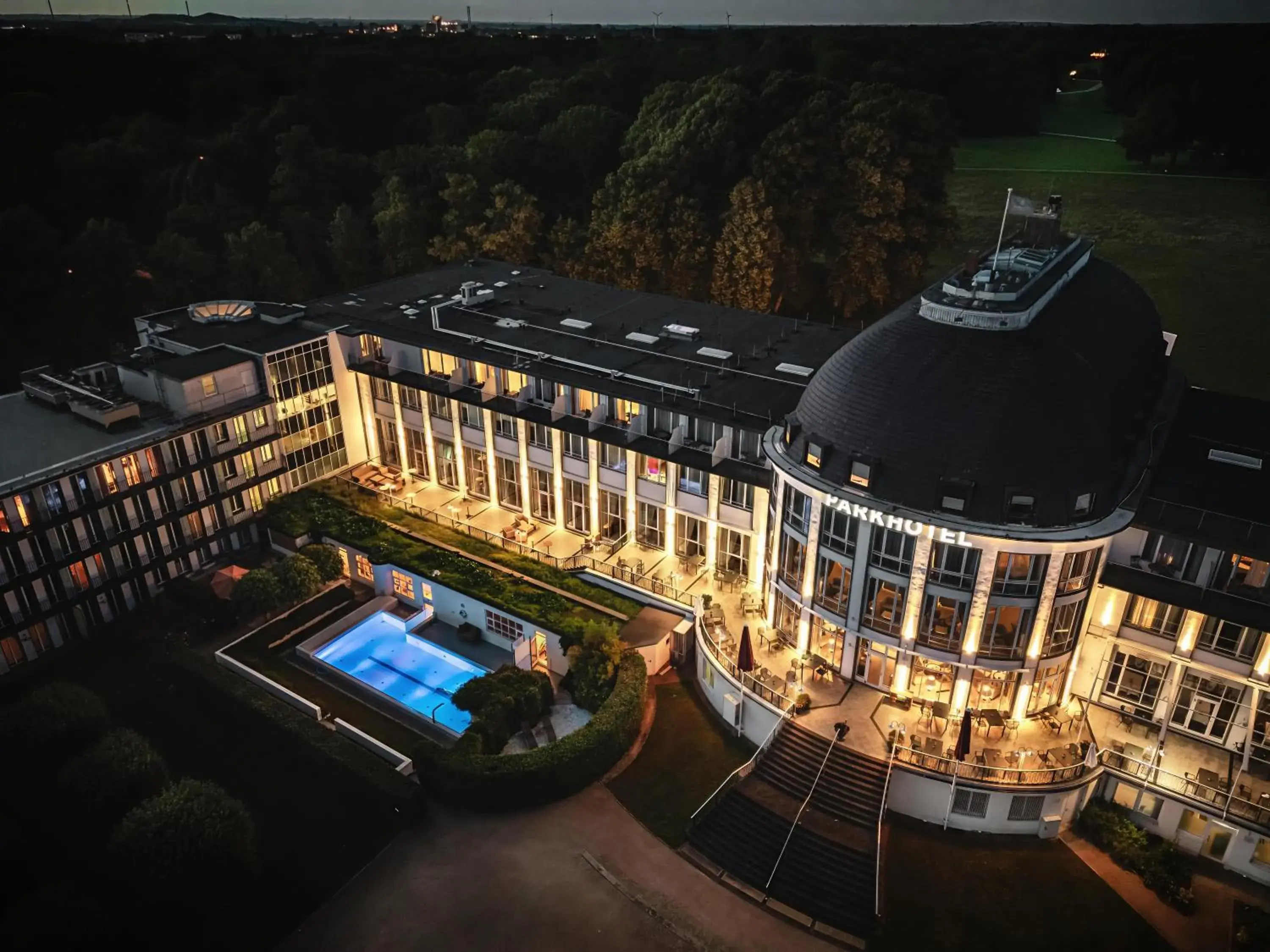 Property building in Parkhotel Bremen – ein Mitglied der Hommage Luxury Hotels Collection Property building in Parkhotel Bremen – ein Mitglied der Hommage Luxury Hotels Collection