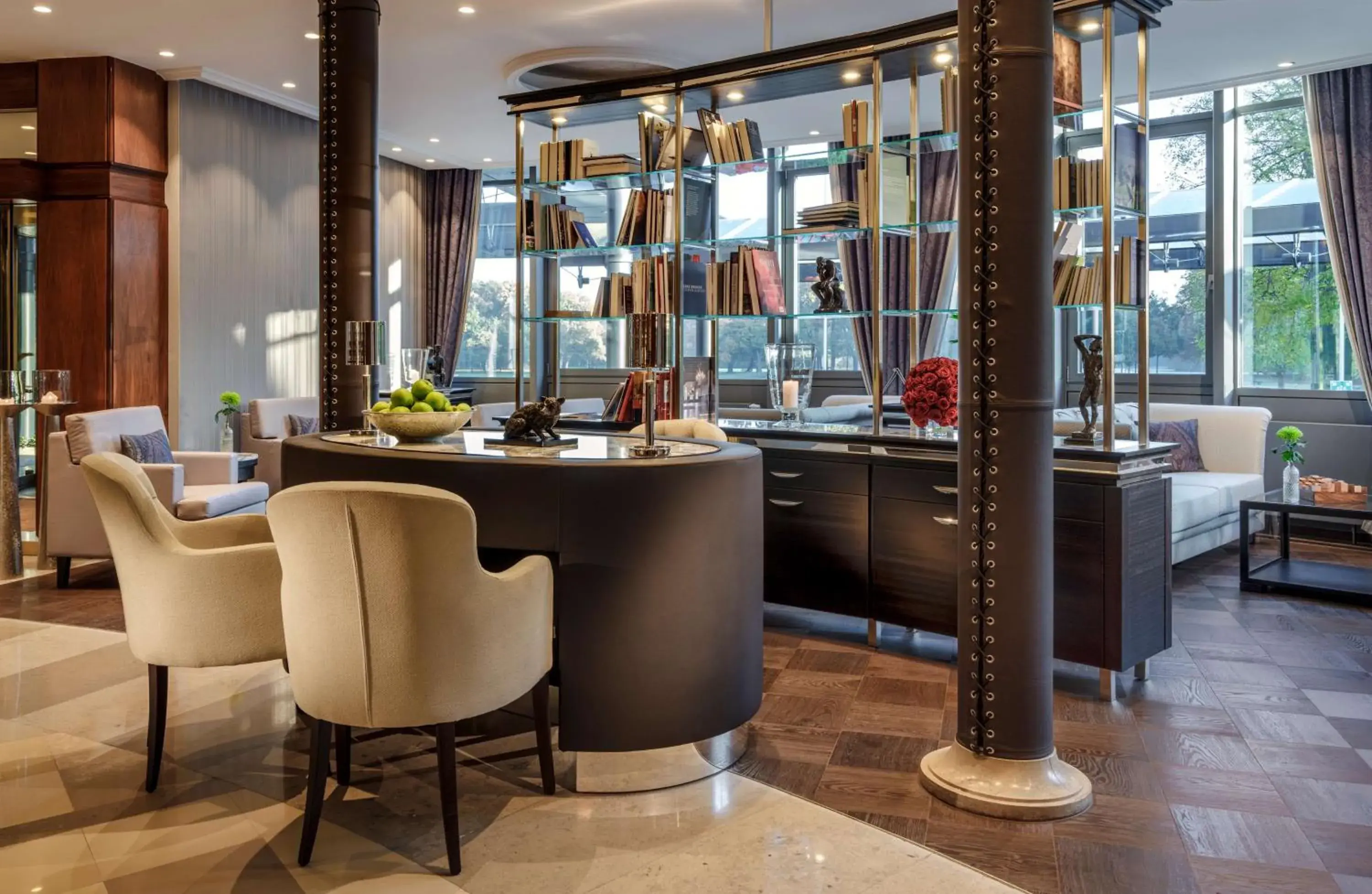 Lobby or reception in Parkhotel Bremen – ein Mitglied der Hommage Luxury Hotels Collection Lobby or reception in Parkhotel Bremen – ein Mitglied der Hommage Luxury Hotels Collection