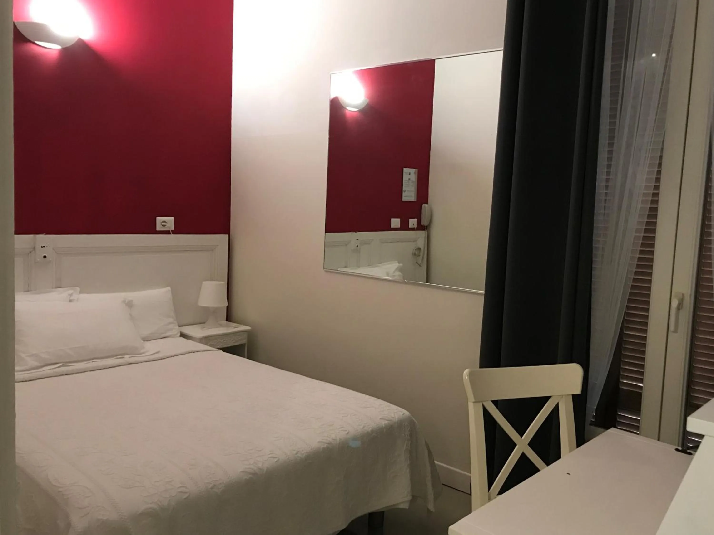 Photo of the whole room in AZUR HOTEL