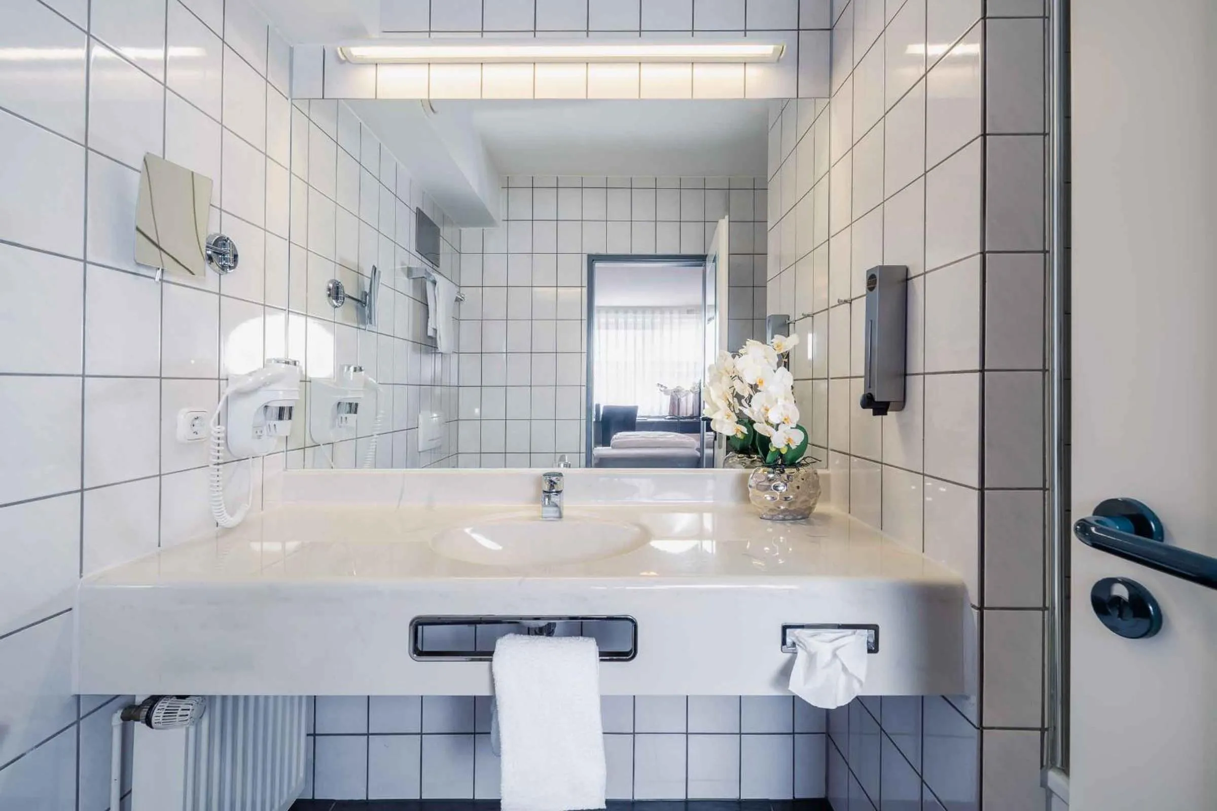 Bathroom in Best Western PLAZA Hotel Grevenbroich