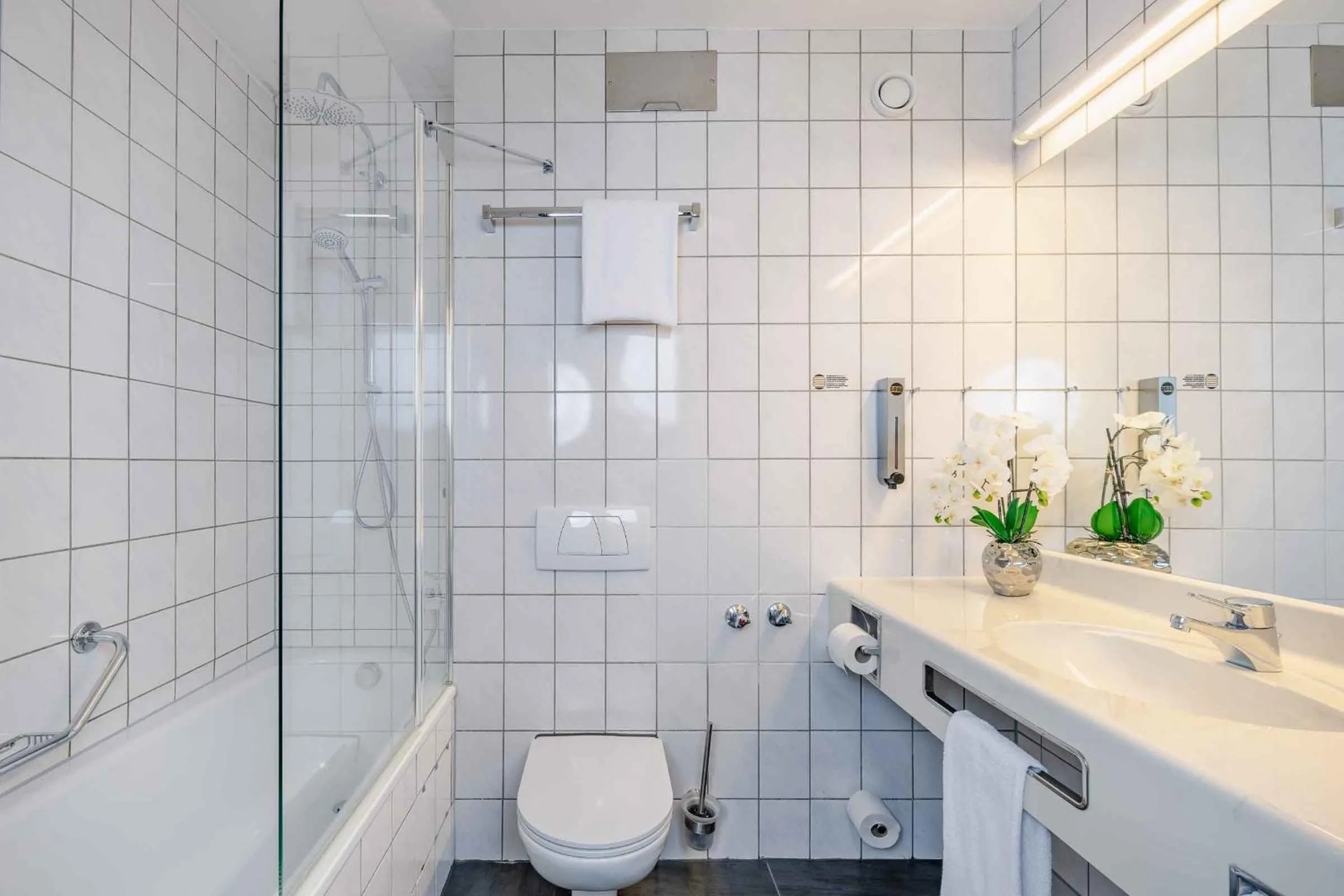 Bathroom in Best Western PLAZA Hotel Grevenbroich