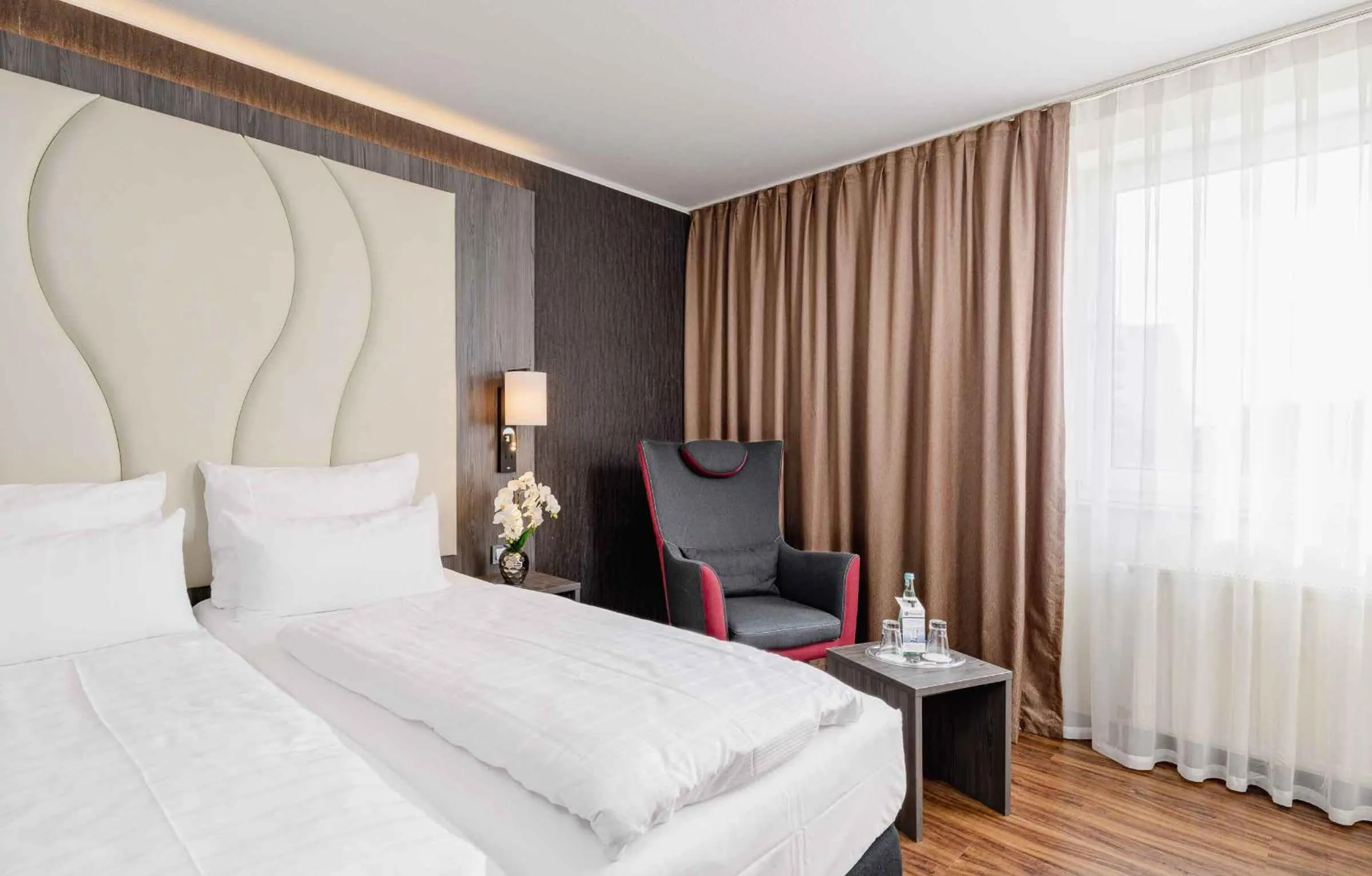 Bedroom, Bed in Best Western PLAZA Hotel Grevenbroich