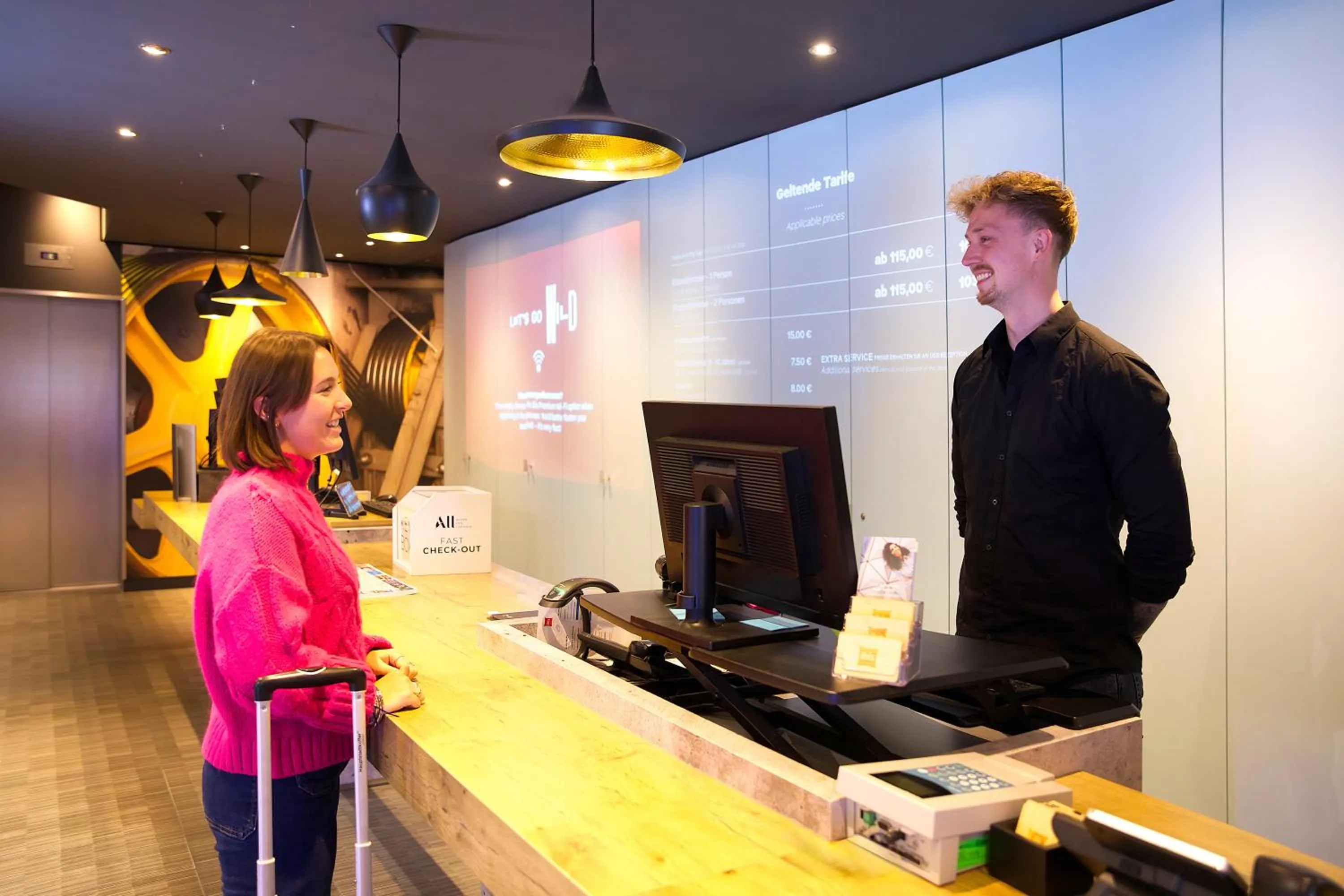 Lobby or reception in ibis Berlin City Potsdamer Platz