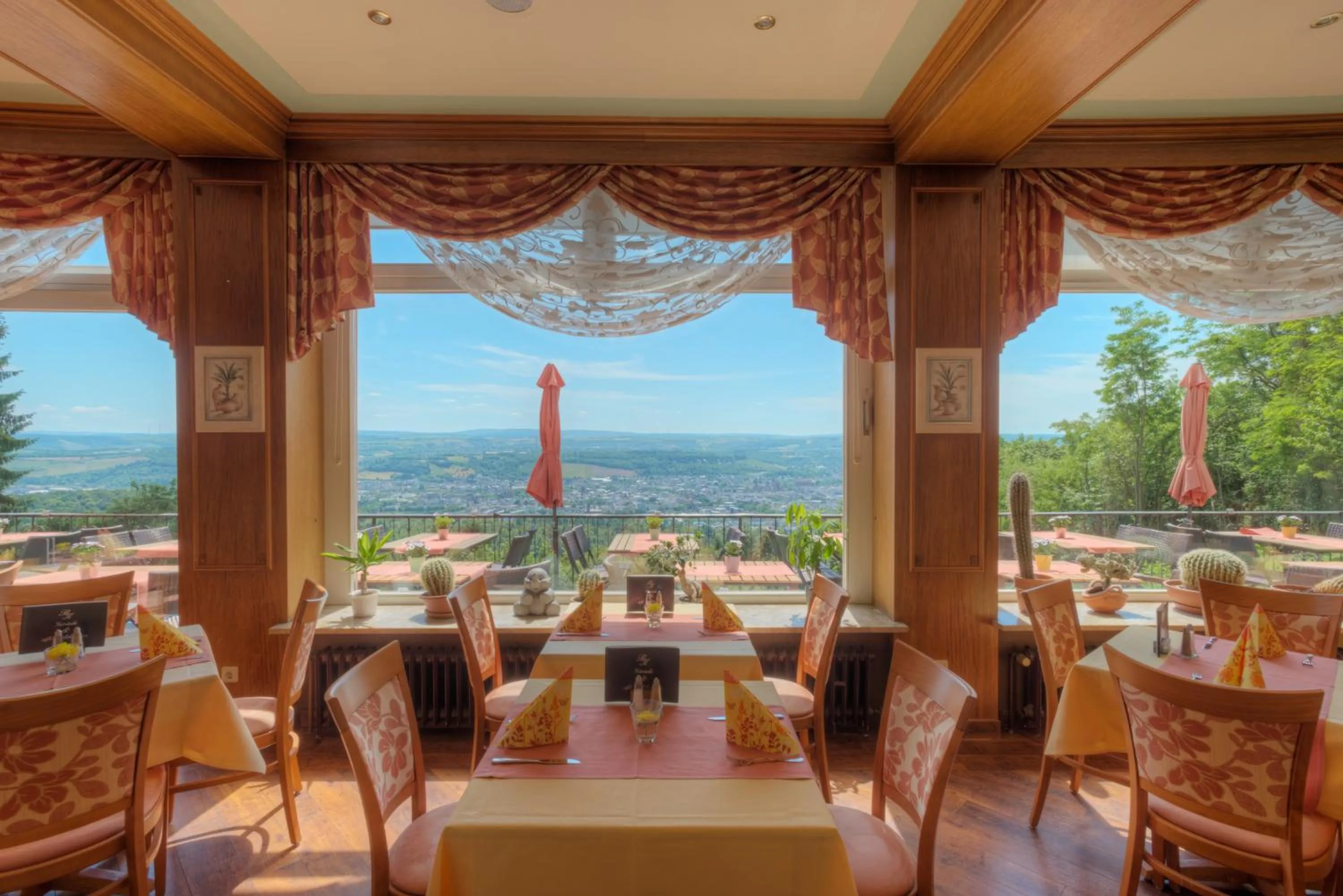 Dining area in Berghotel Kockelsberg