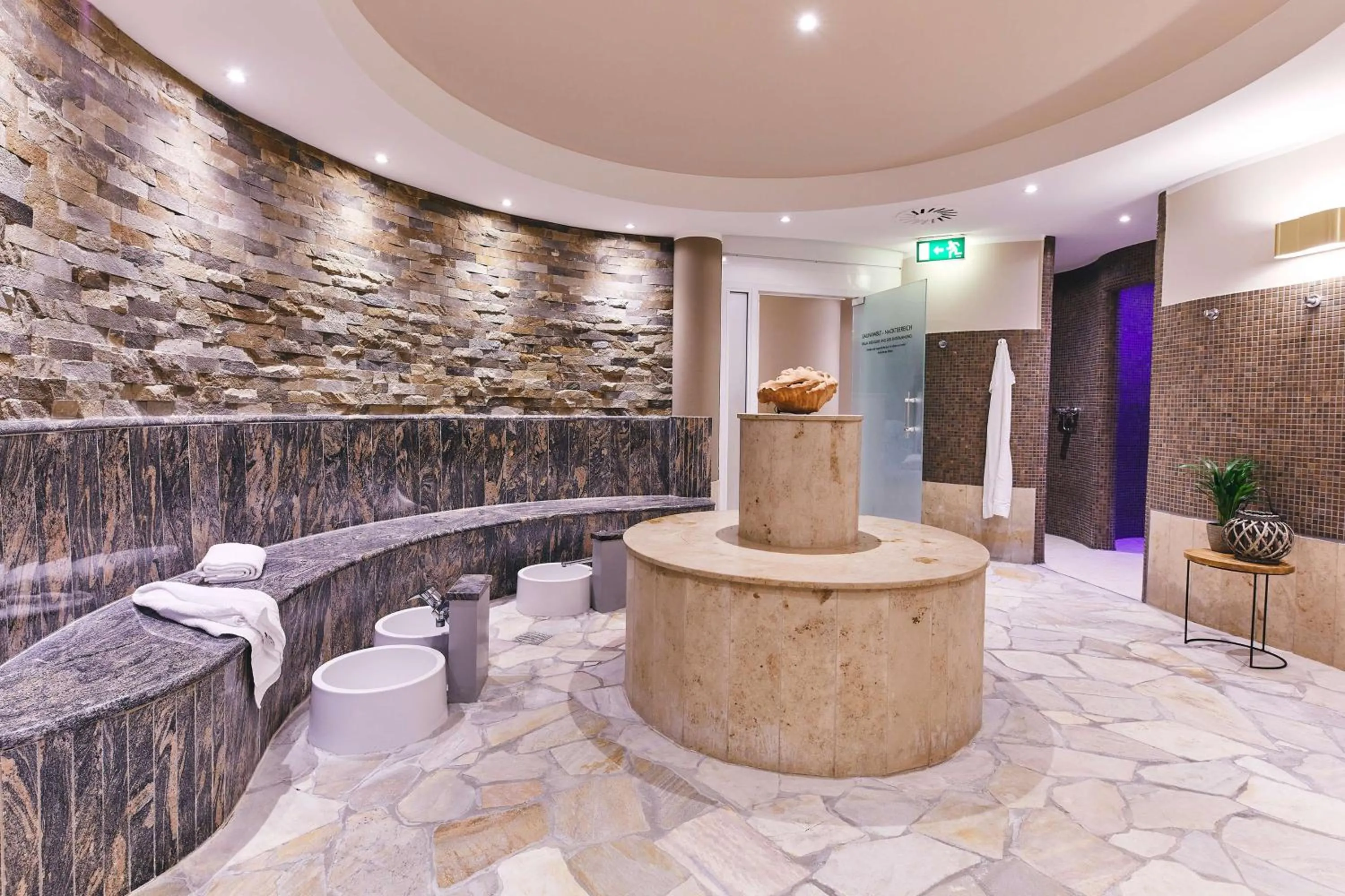 Spa and wellness centre/facilities in Dorint Strandresort & Spa Ostseebad Wustrow