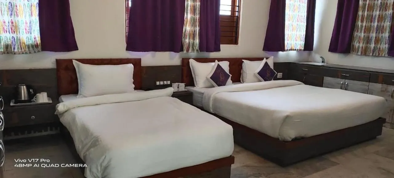 Photo of the whole room, Bed in Casa Blanca - A Boutique Resort