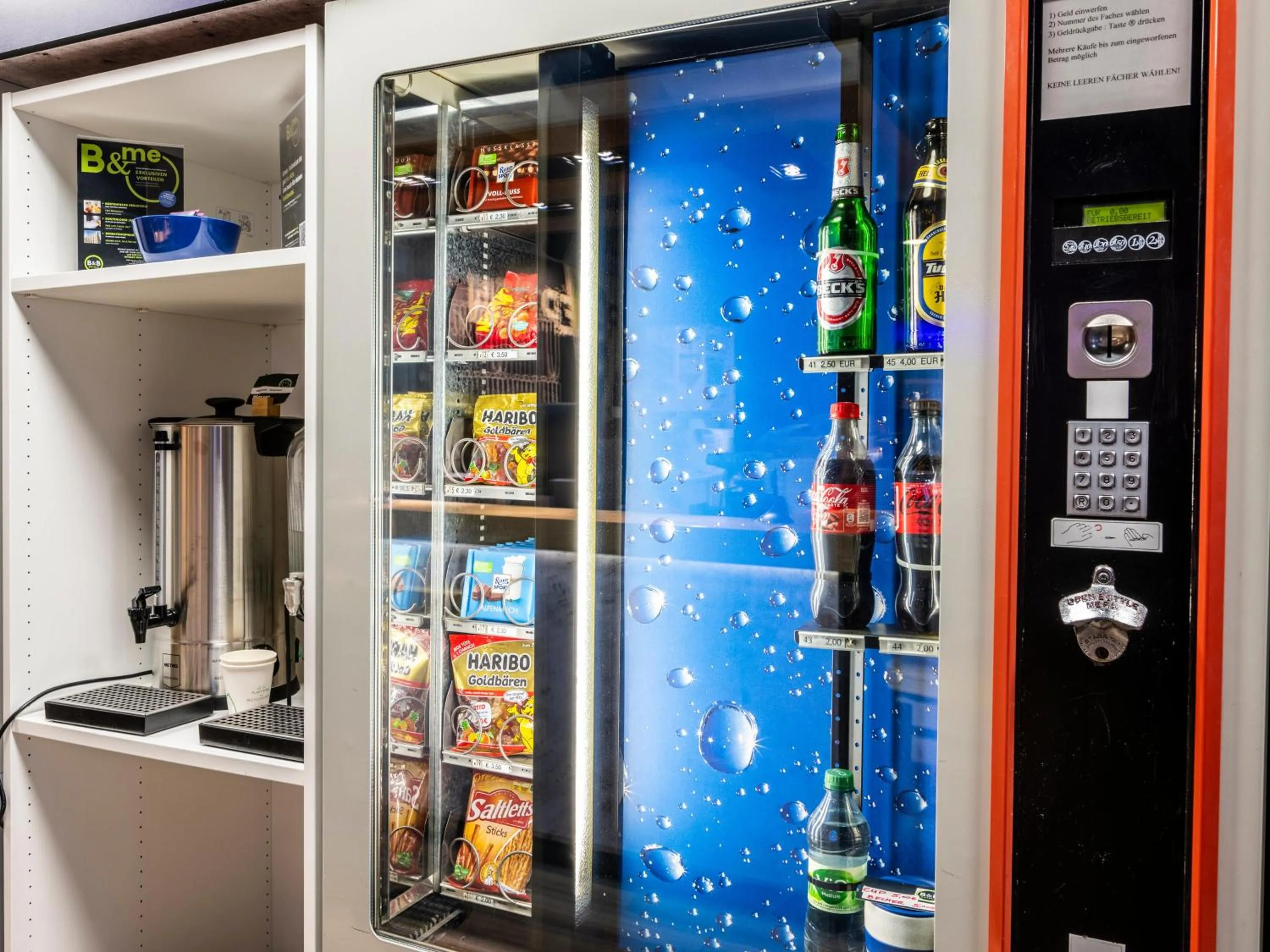 Lobby or reception in ibis budget Nürnberg Tennenlohe