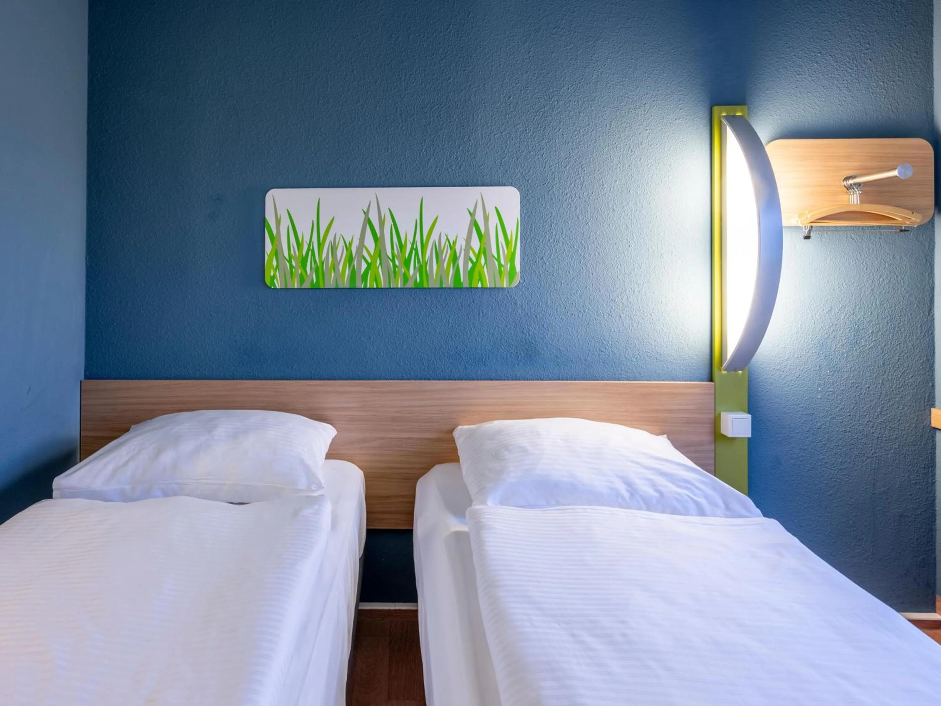 Photo of the whole room, Bed in ibis budget Nürnberg Tennenlohe