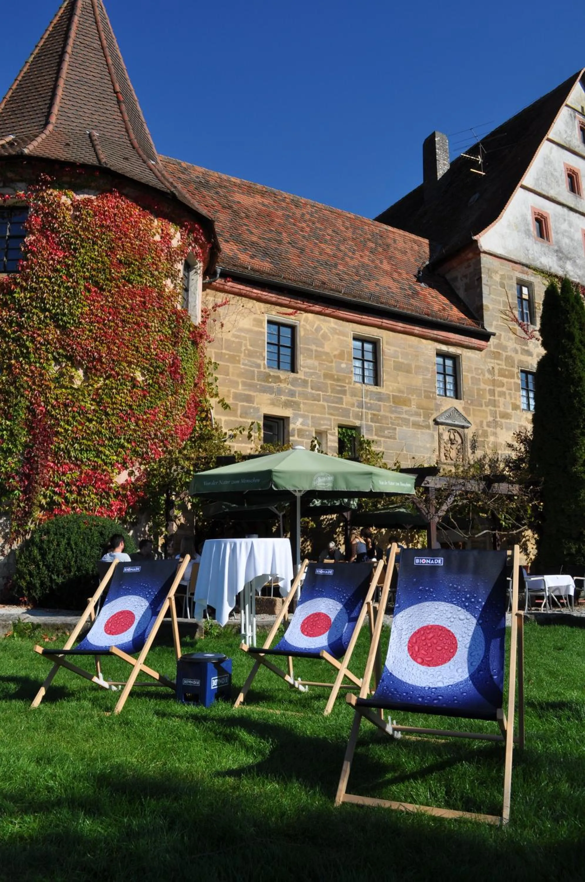 Facade/entrance in Schloss Wiesenthau
