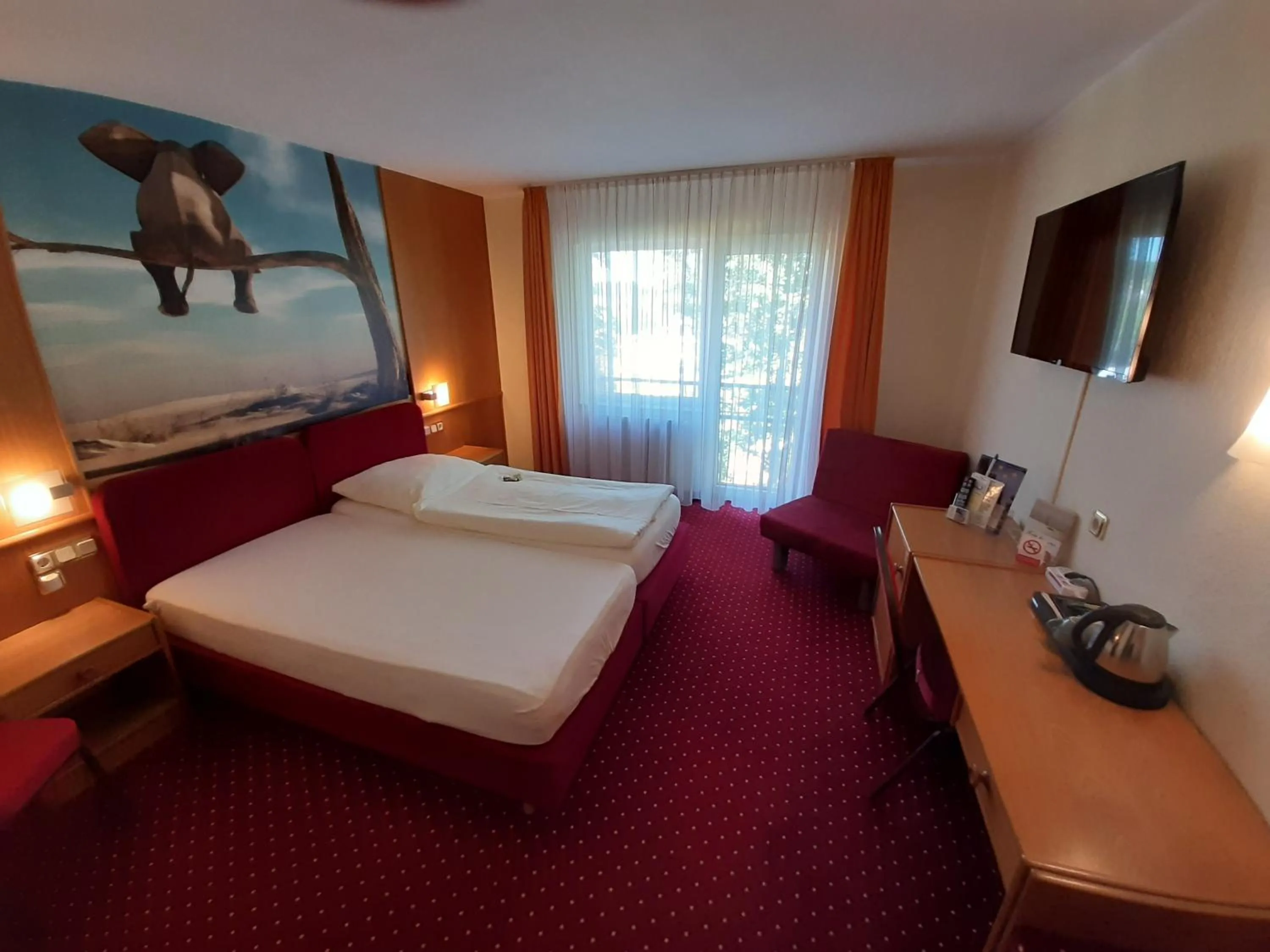 TV and multimedia, Bed in Hotel & Restaurant Wilhelm von Nassau