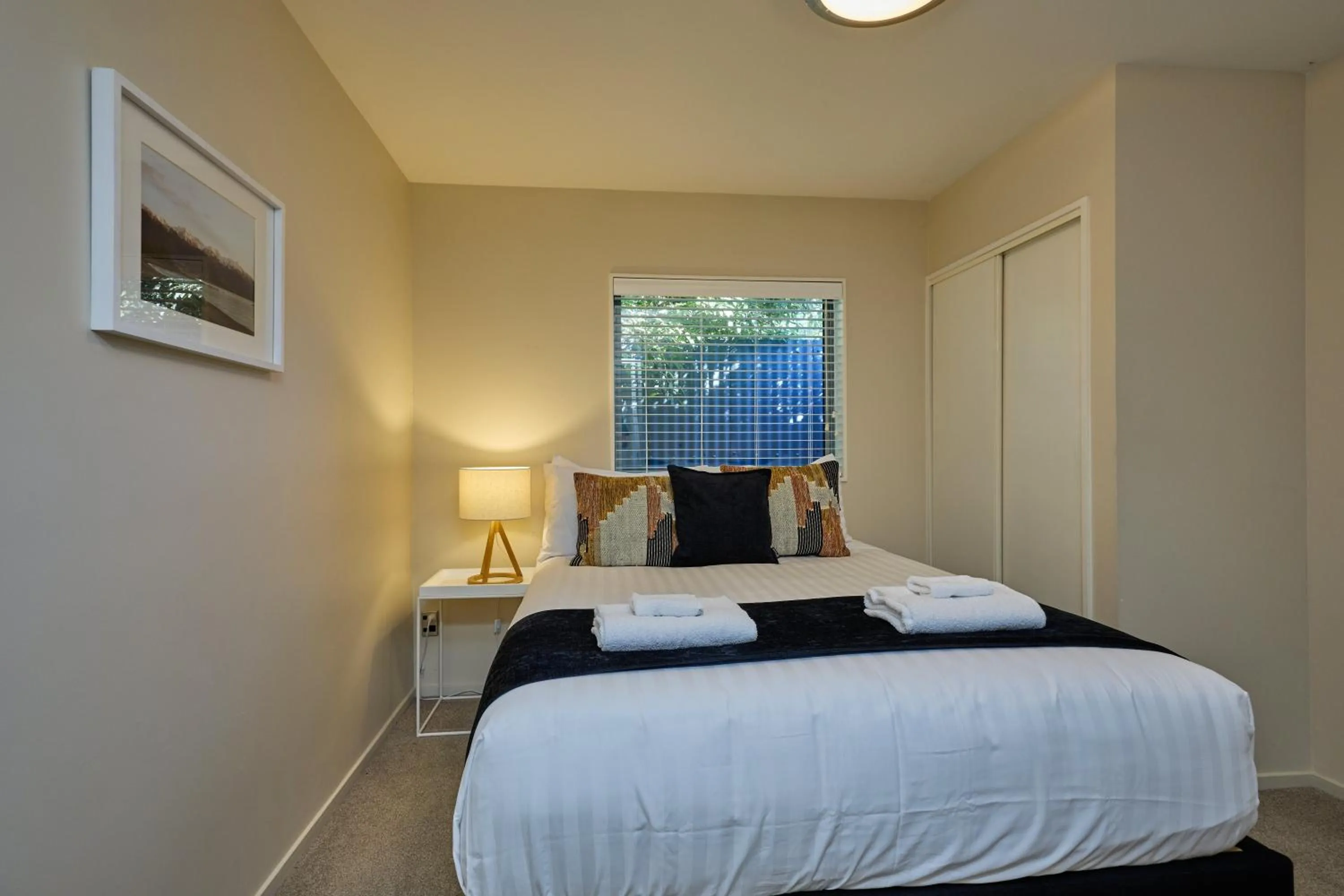 Bed in Kaikoura Waterfront Apartments