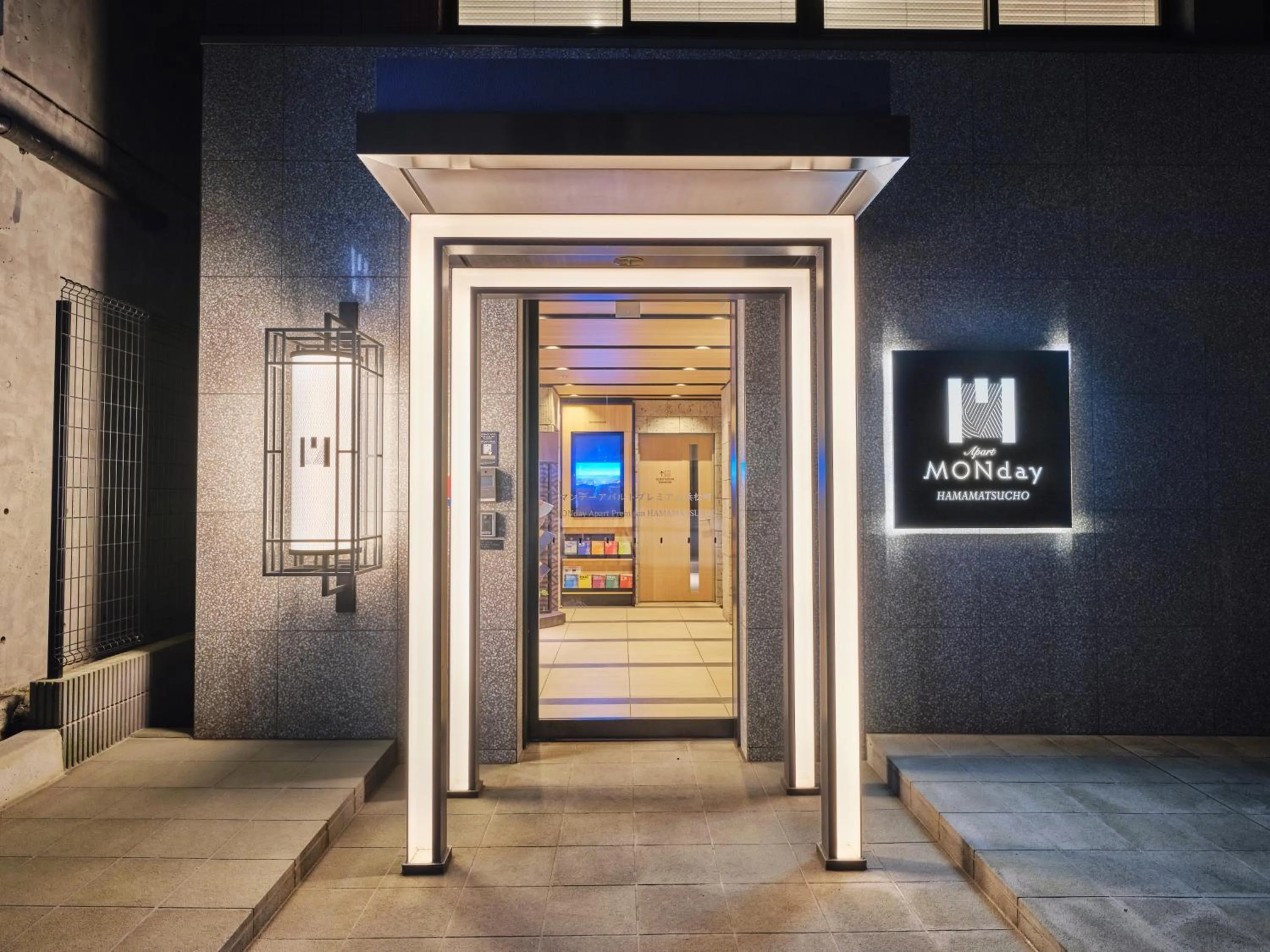 MONday Apart Premium HAMAMATSUCHO