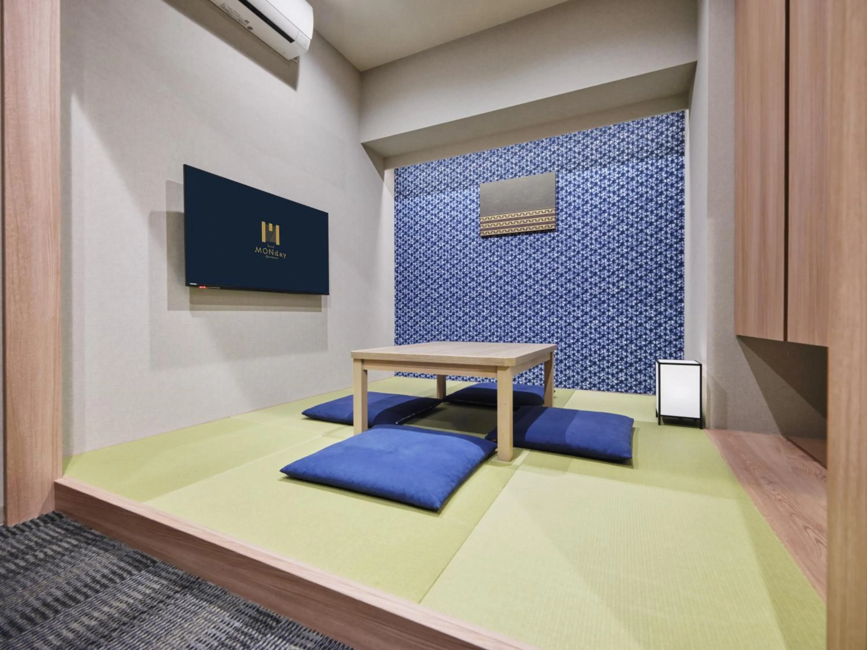 Bed in MONday Apart Premium HAMAMATSUCHO