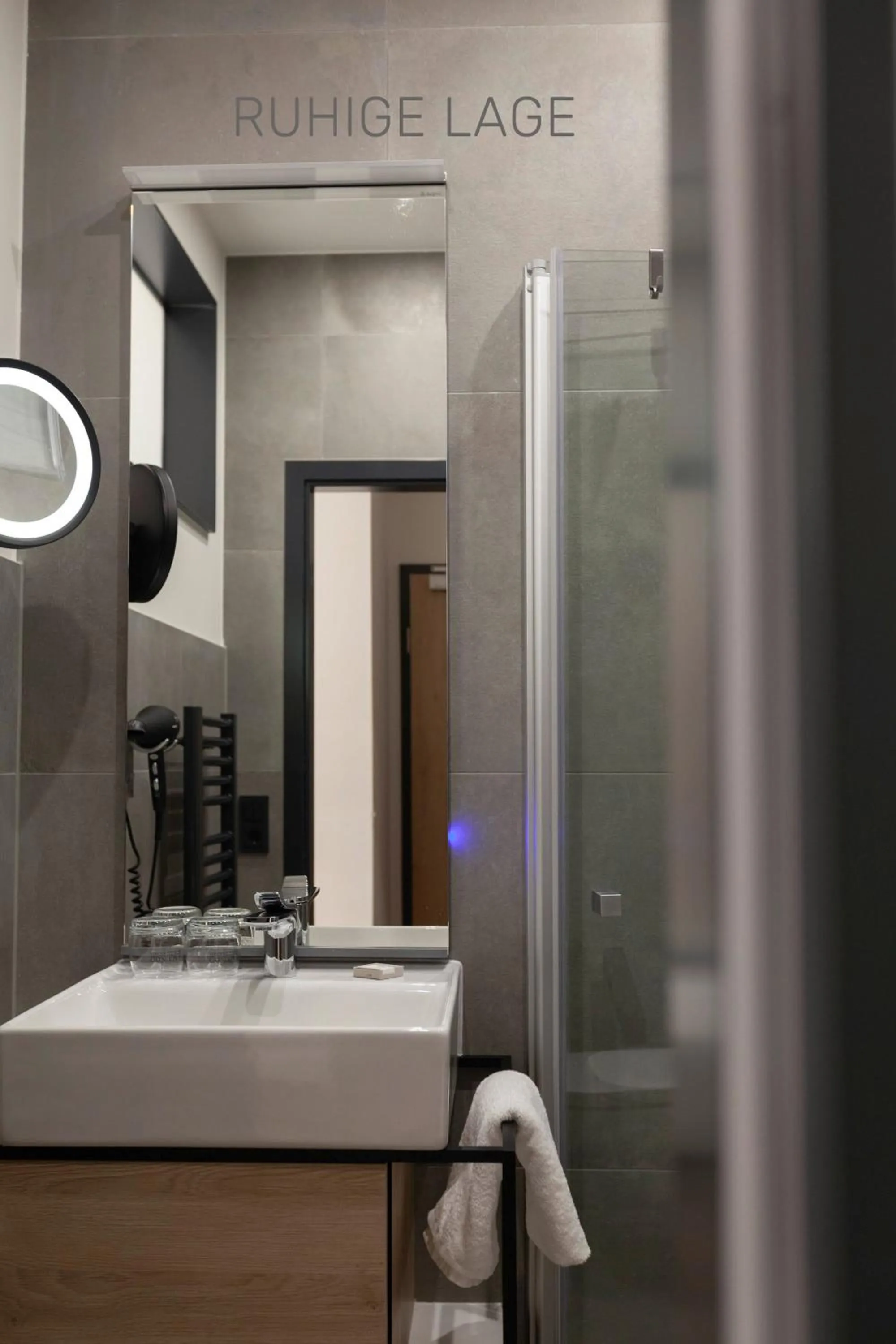 Bathroom in Hotel Ross