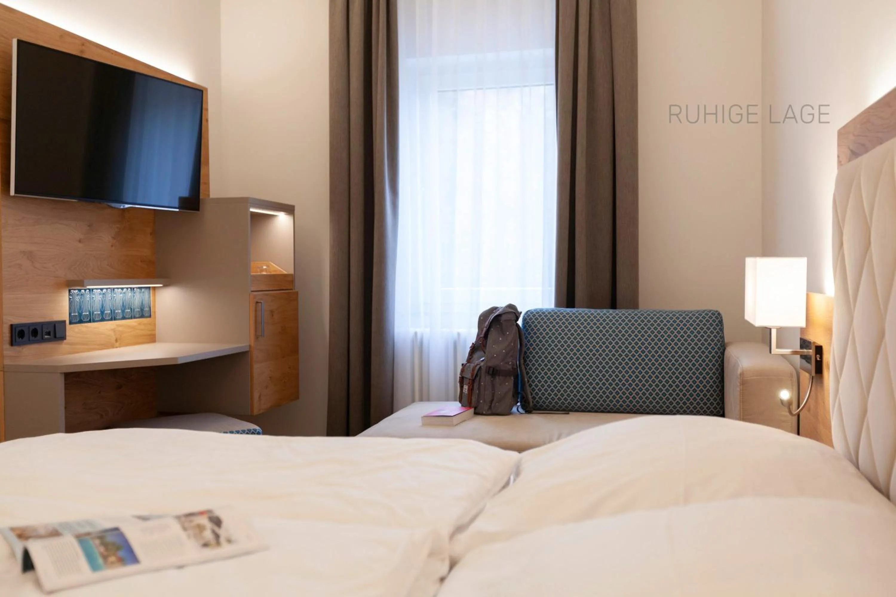 Photo of the whole room, Bed in Hotel Ross