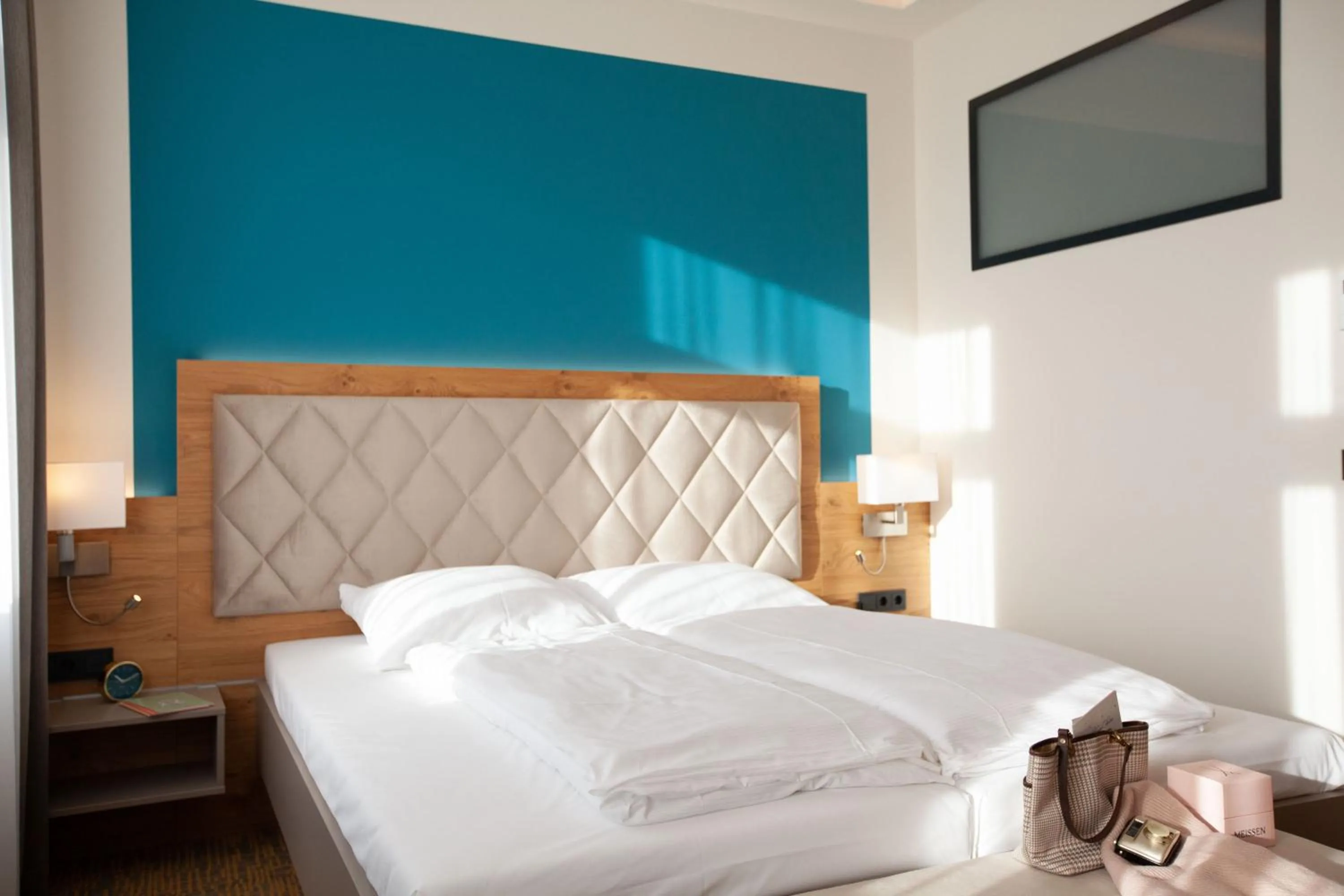 Photo of the whole room, Bed in Hotel Ross