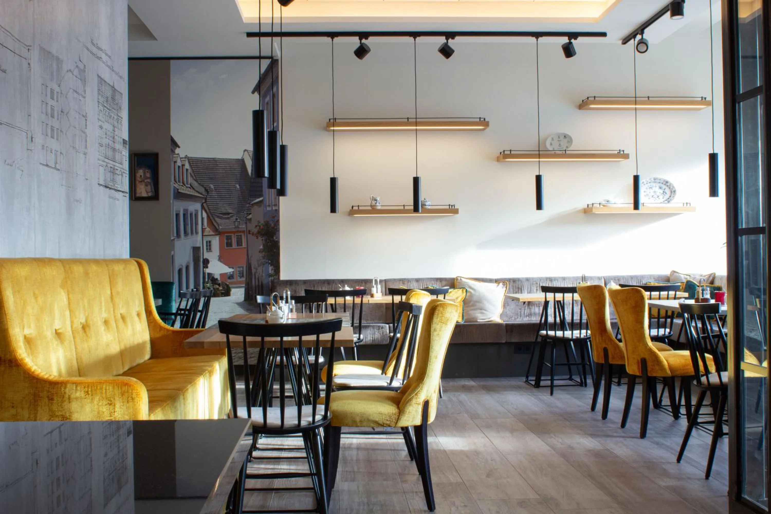 Restaurant/places to eat in Hotel Ross