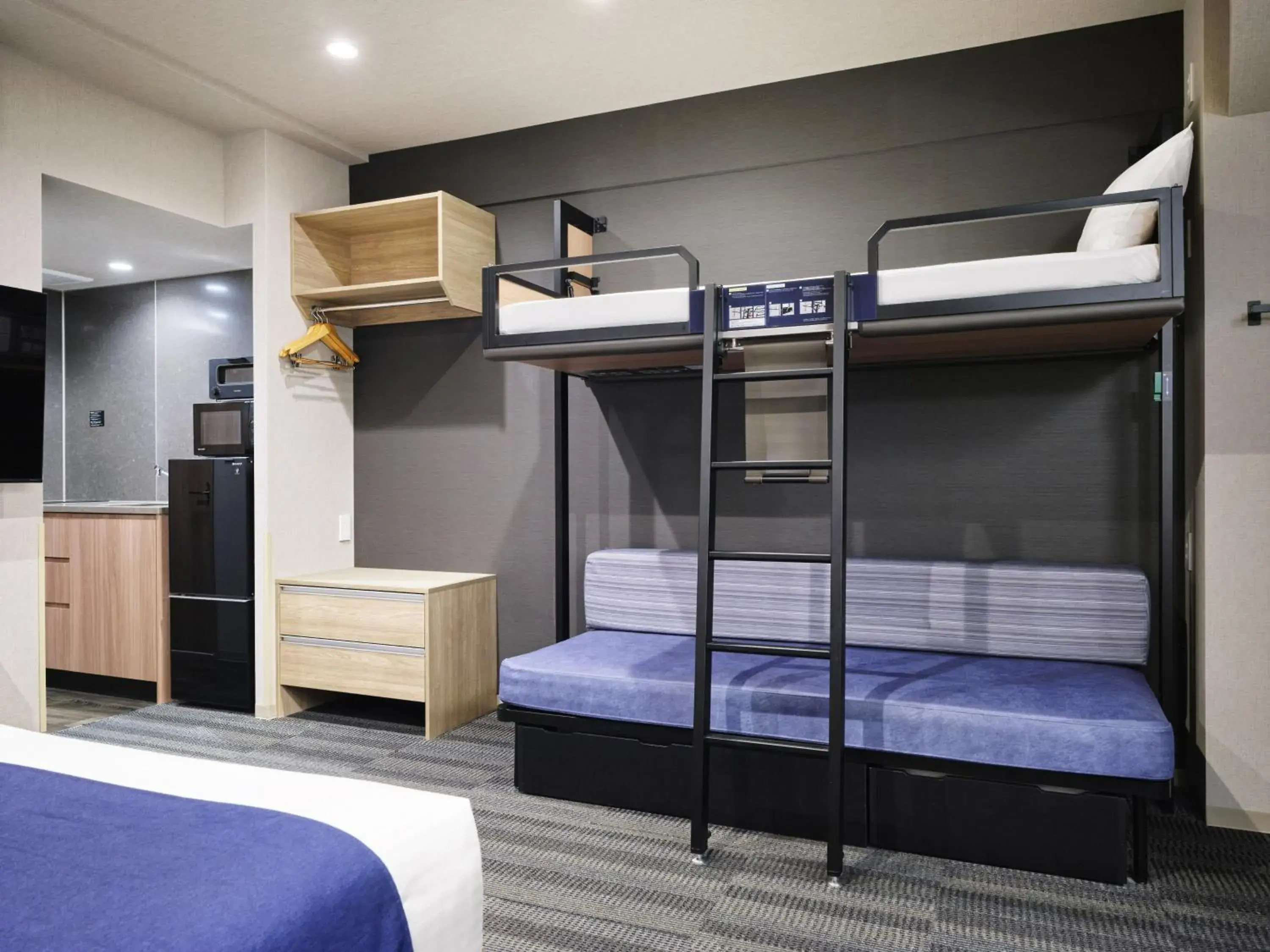 Bed in MONday Apart Hamamatsucho Daimon Bed in MONday Apart Hamamatsucho Daimon